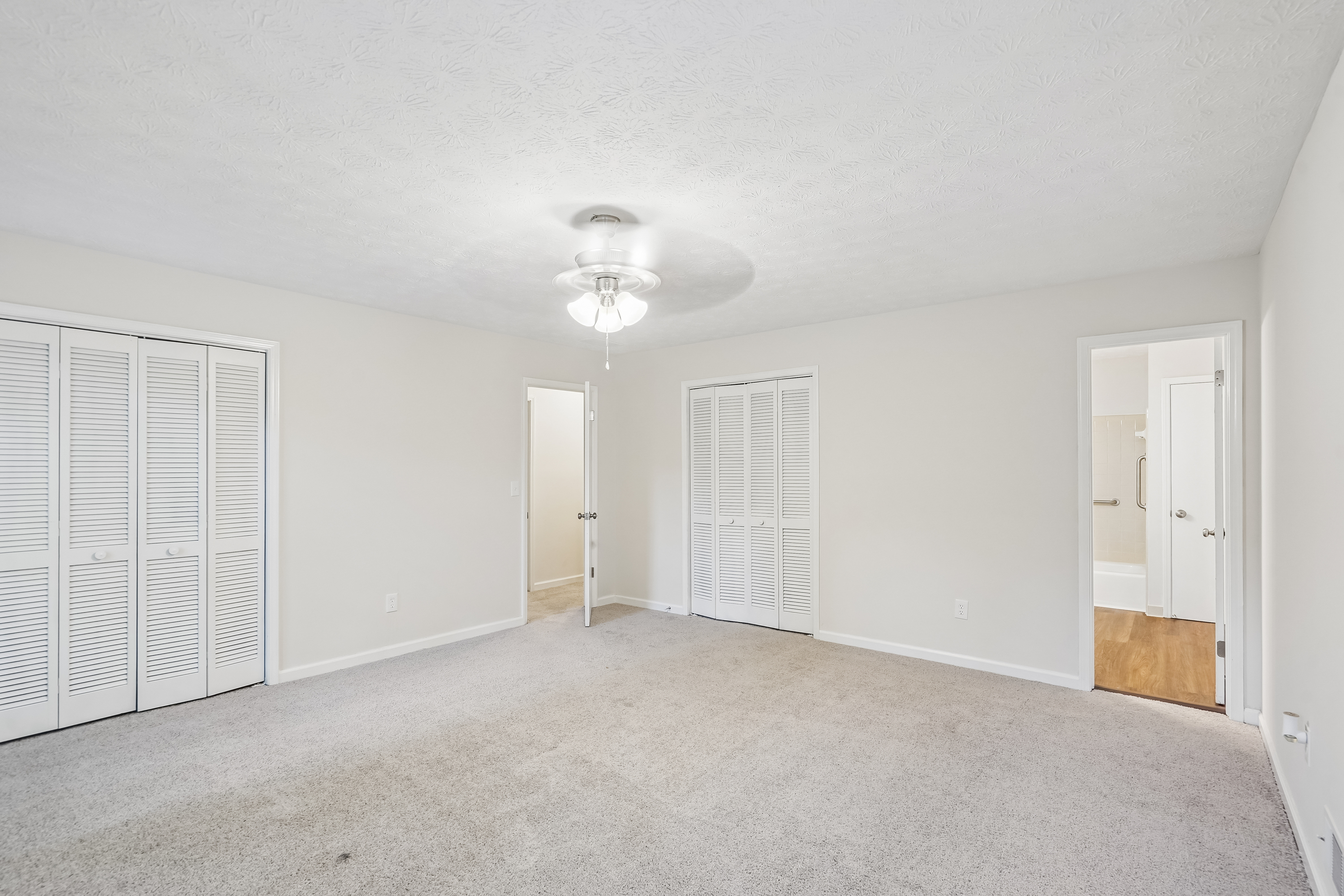 Photo 25 of 38 of 4927 Dillards Mill Way, Peachtree Corners, GA