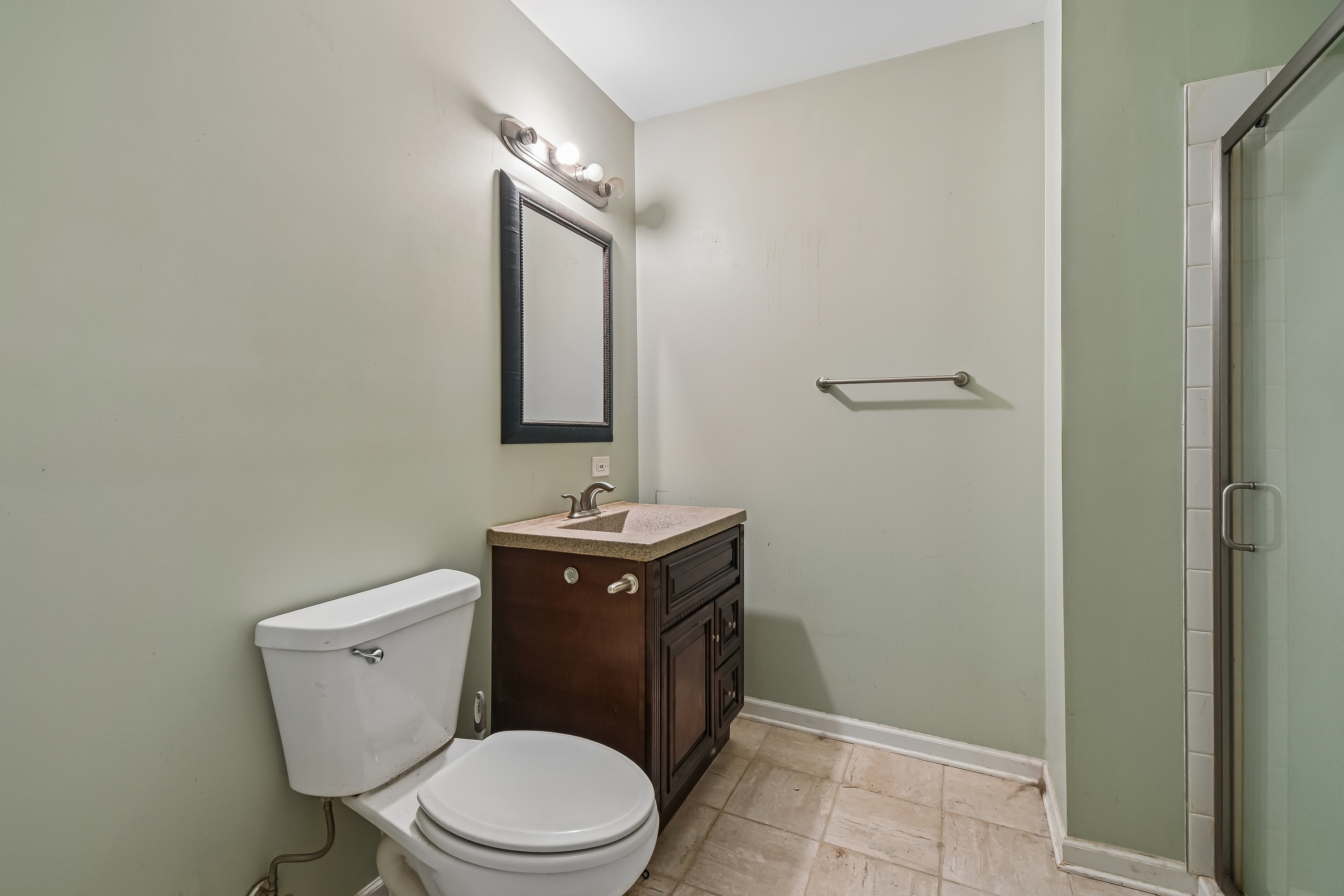 Photo 37 of 69 of 1409 Baltz Dr, Joliet, IL