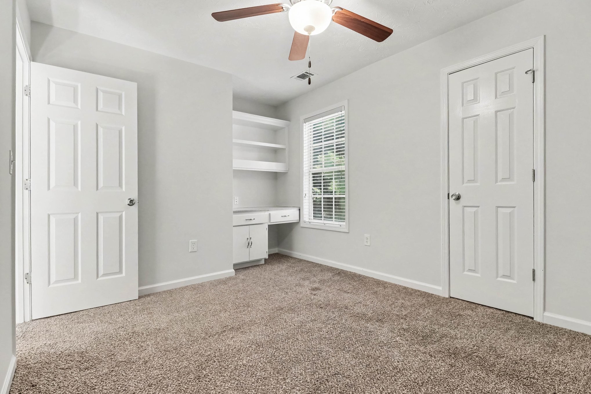 Photo 16 of 38 of 2859 Savannah Walk Ln, Suwanee, GA