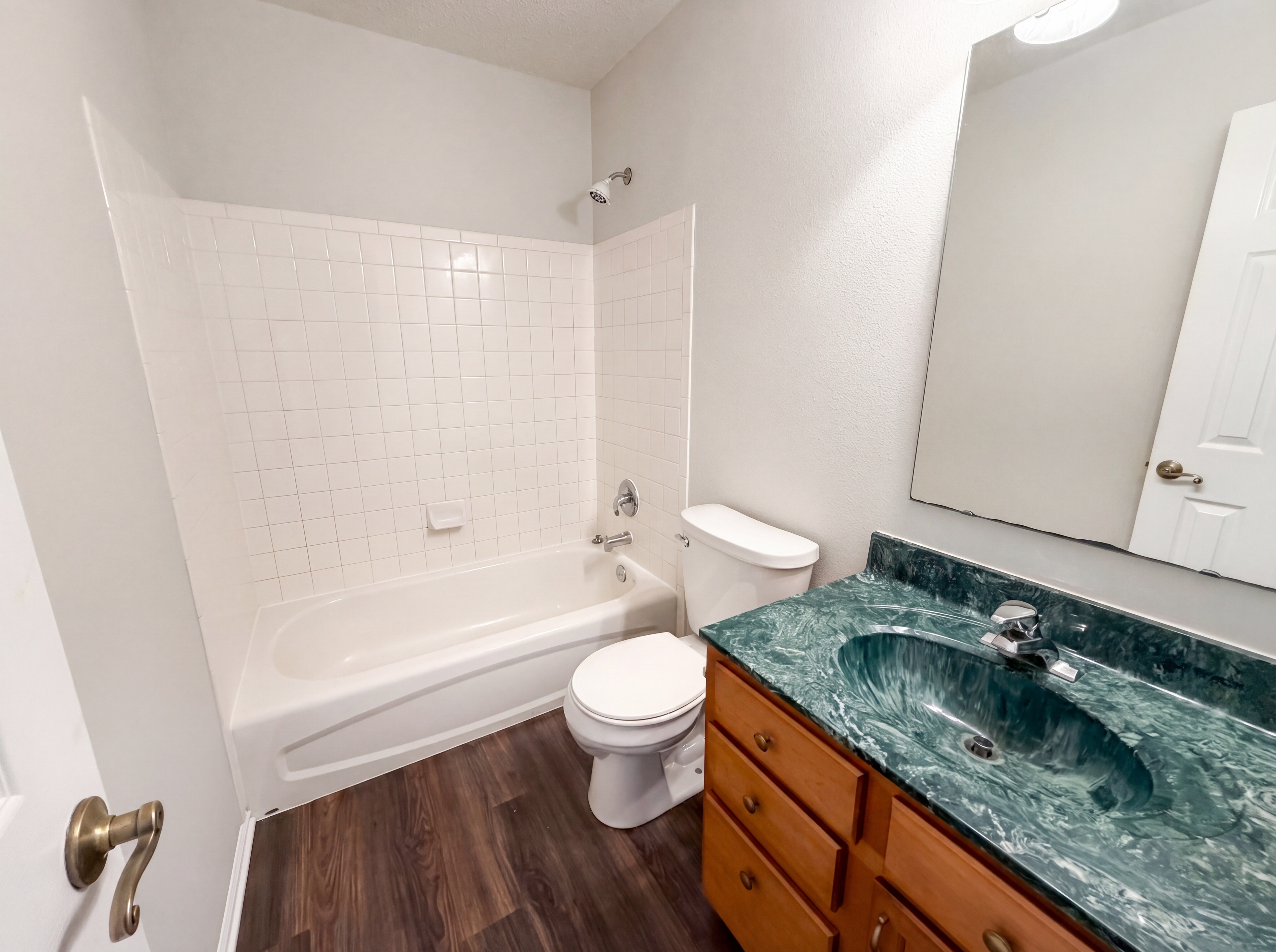 Photo 6 of 22 of 1108 Albemarle Cir, Noblesville, IN