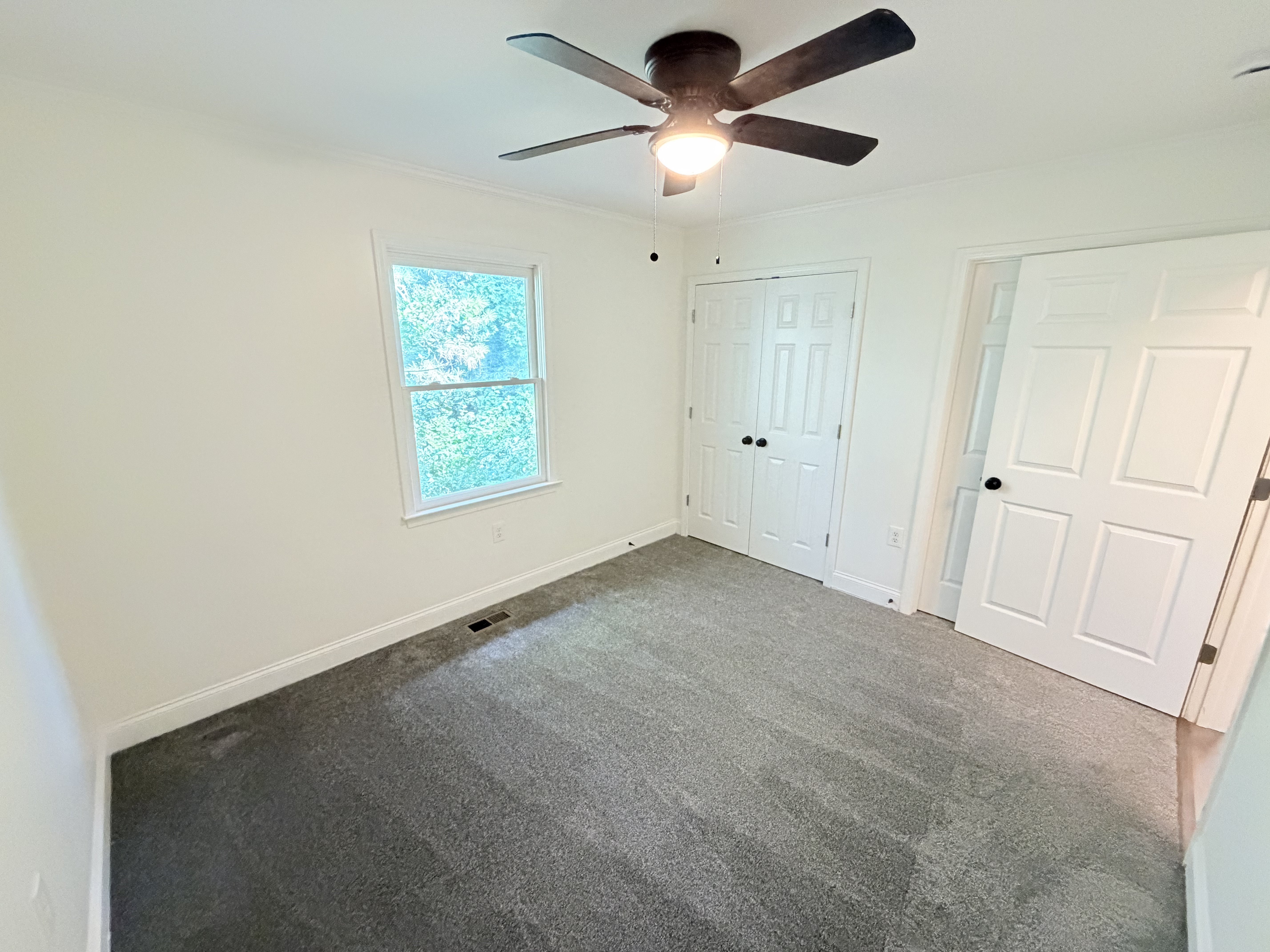 Photo 12 of 22 of 2674 Skylane Dr, Marietta, GA