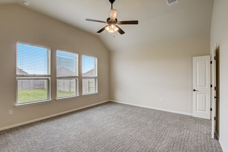 Photo 7 of 37 - 20409 Great Egret Ln, Pflugerville, TX 78660