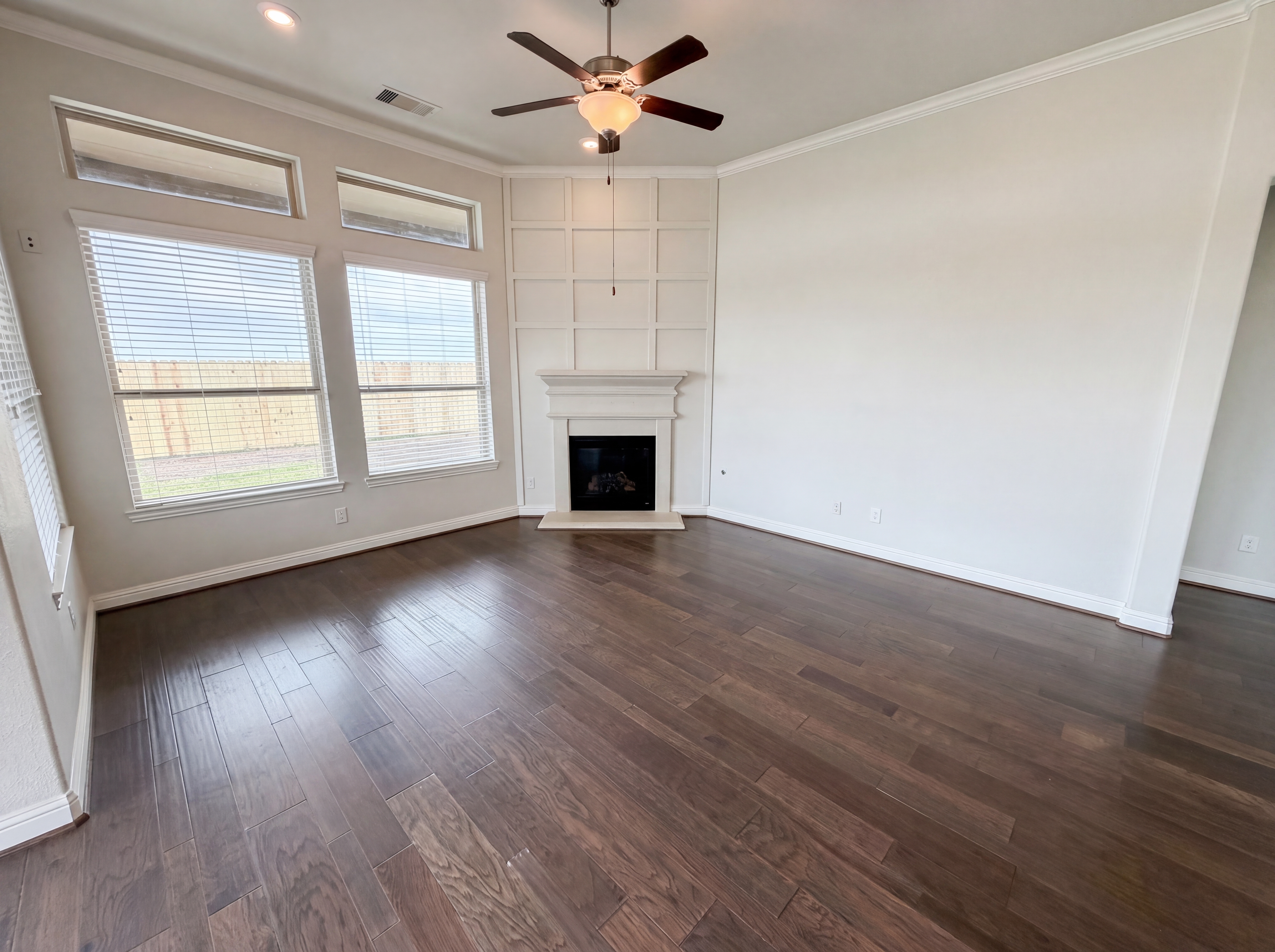 Photo 3 of 33 of 2603 Bethel Springs Ln, League City, TX