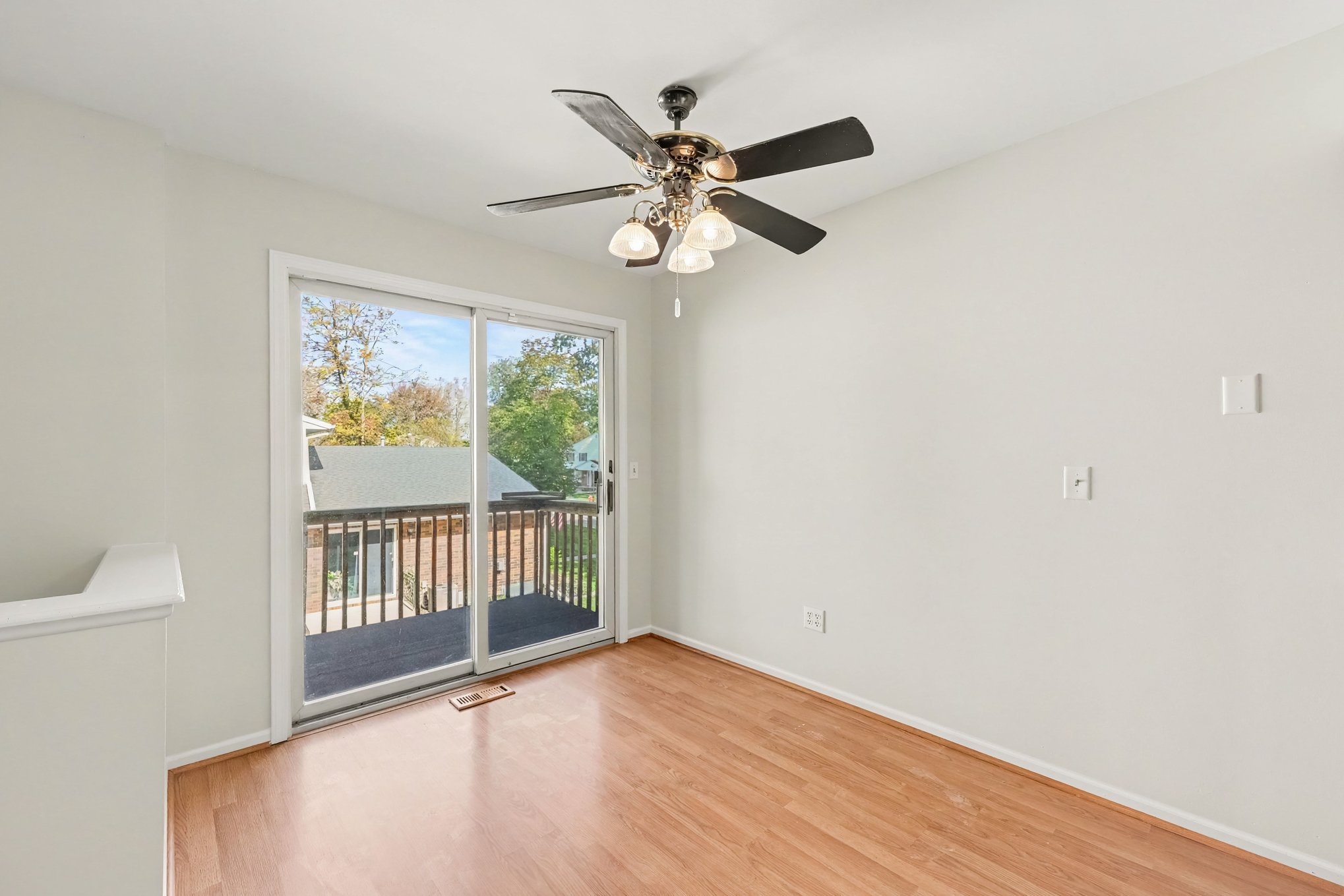 Photo 9 of 25 of 3727 Ramblewood Dr, Port Huron, MI
