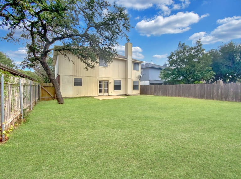 Photo 27 of 28 - 4803 Alta Loma Dr, Austin, TX 78749