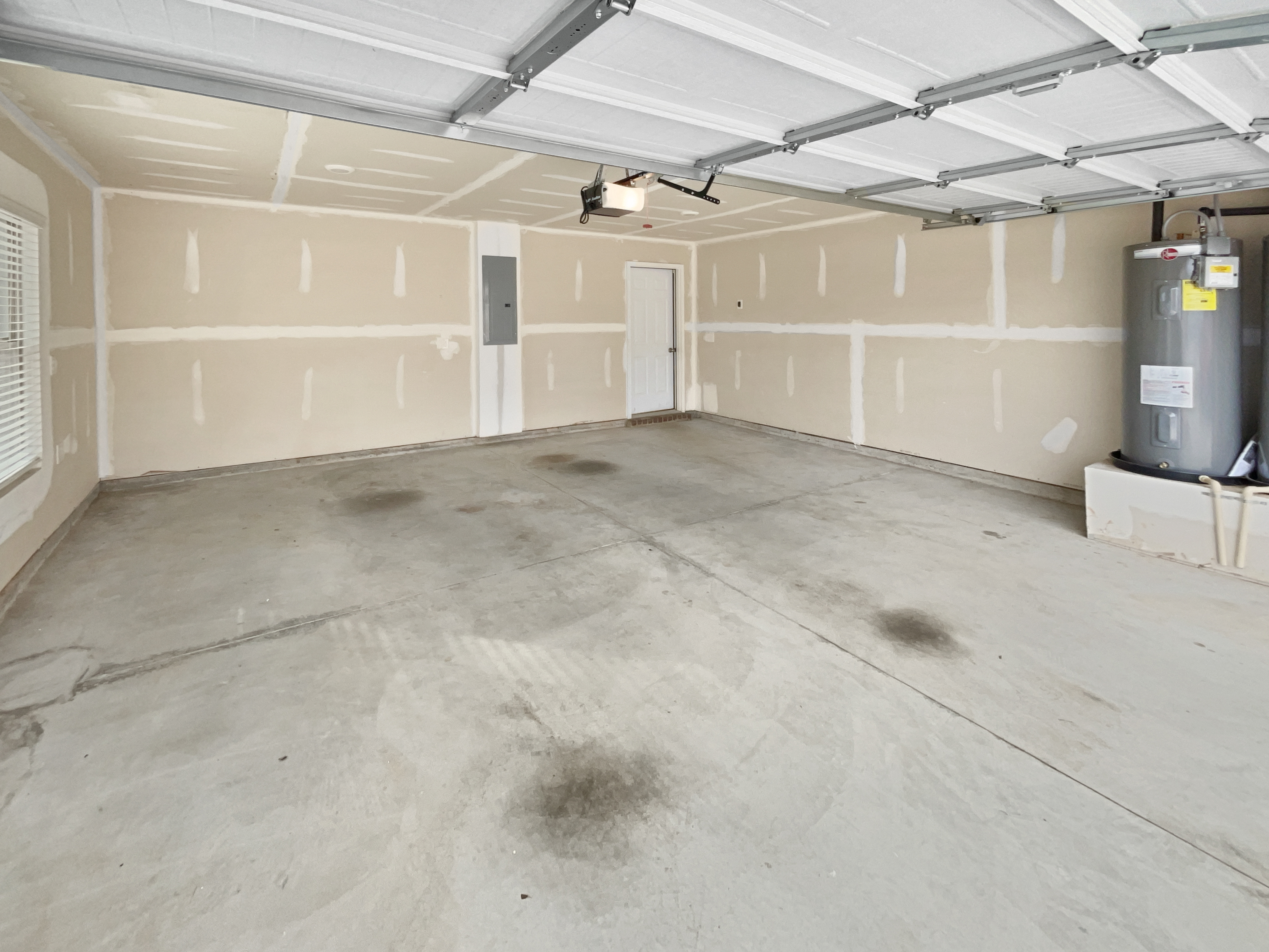 Photo 11 of 25 of 230 Prescott St, Locust Grove, GA