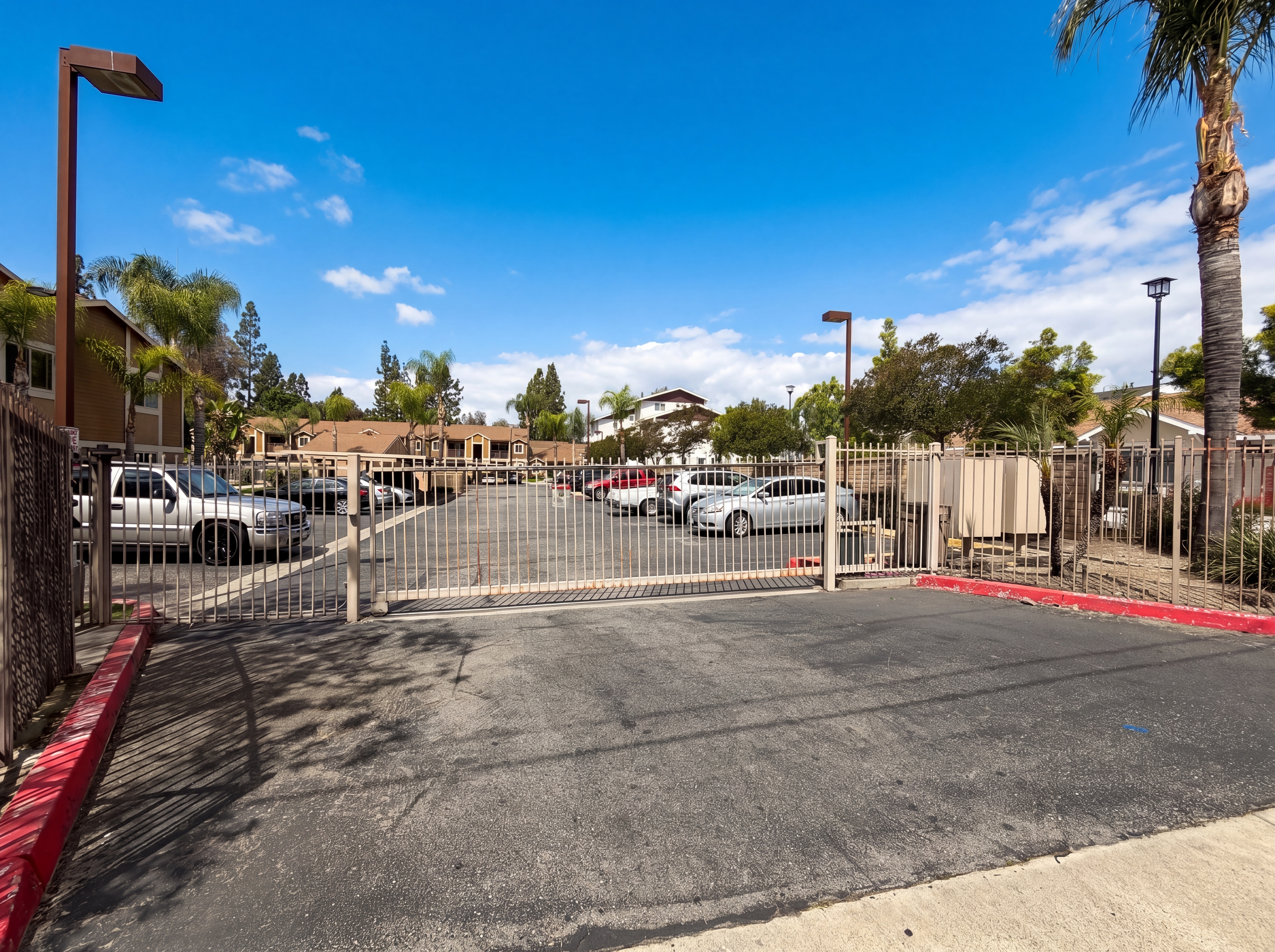Photo 26 of 31 of 920 S Palmetto Ave, Ontario, CA