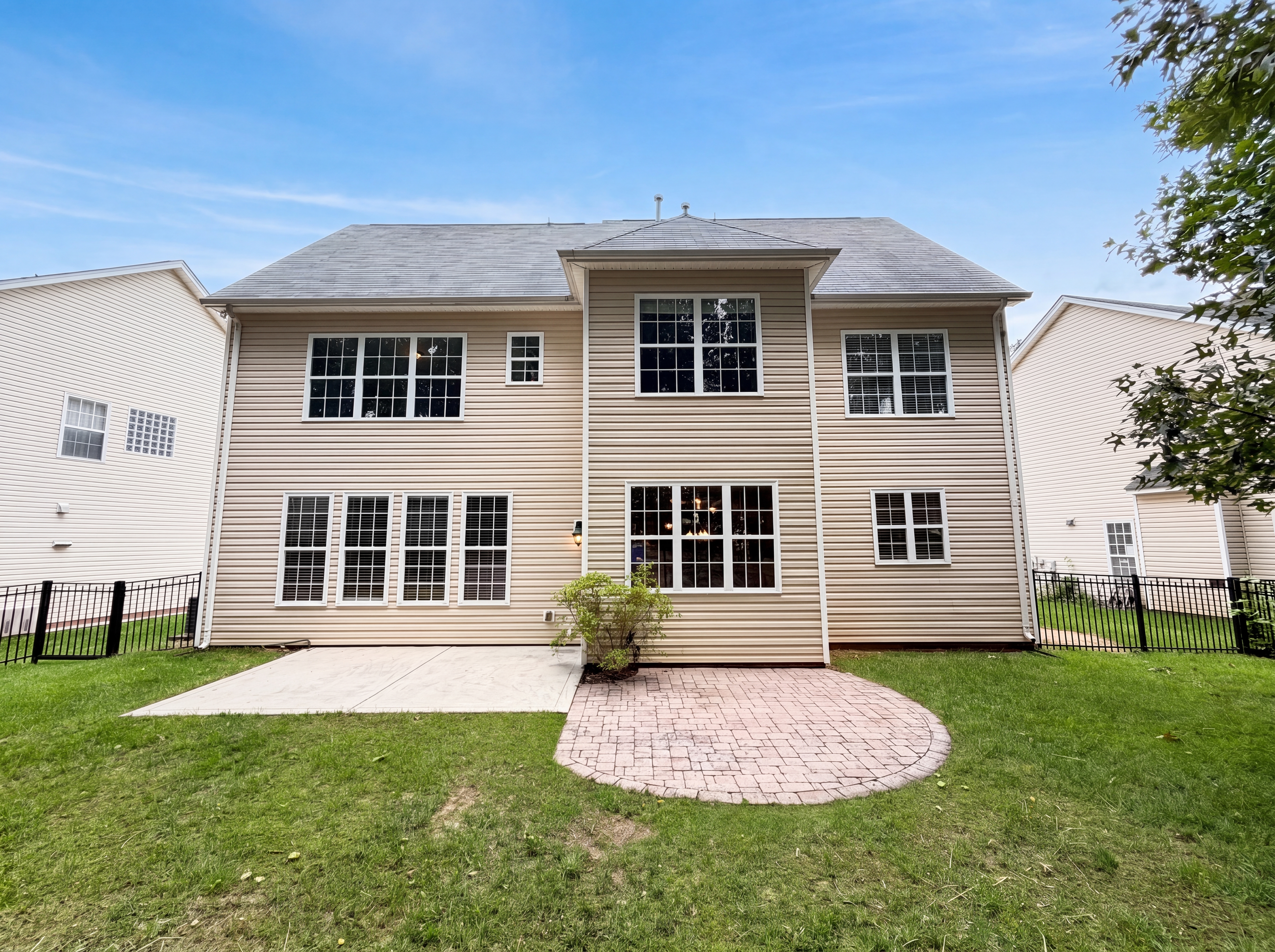 Photo 5 of 22 of 12312 Chesley Dr, Charlotte, NC