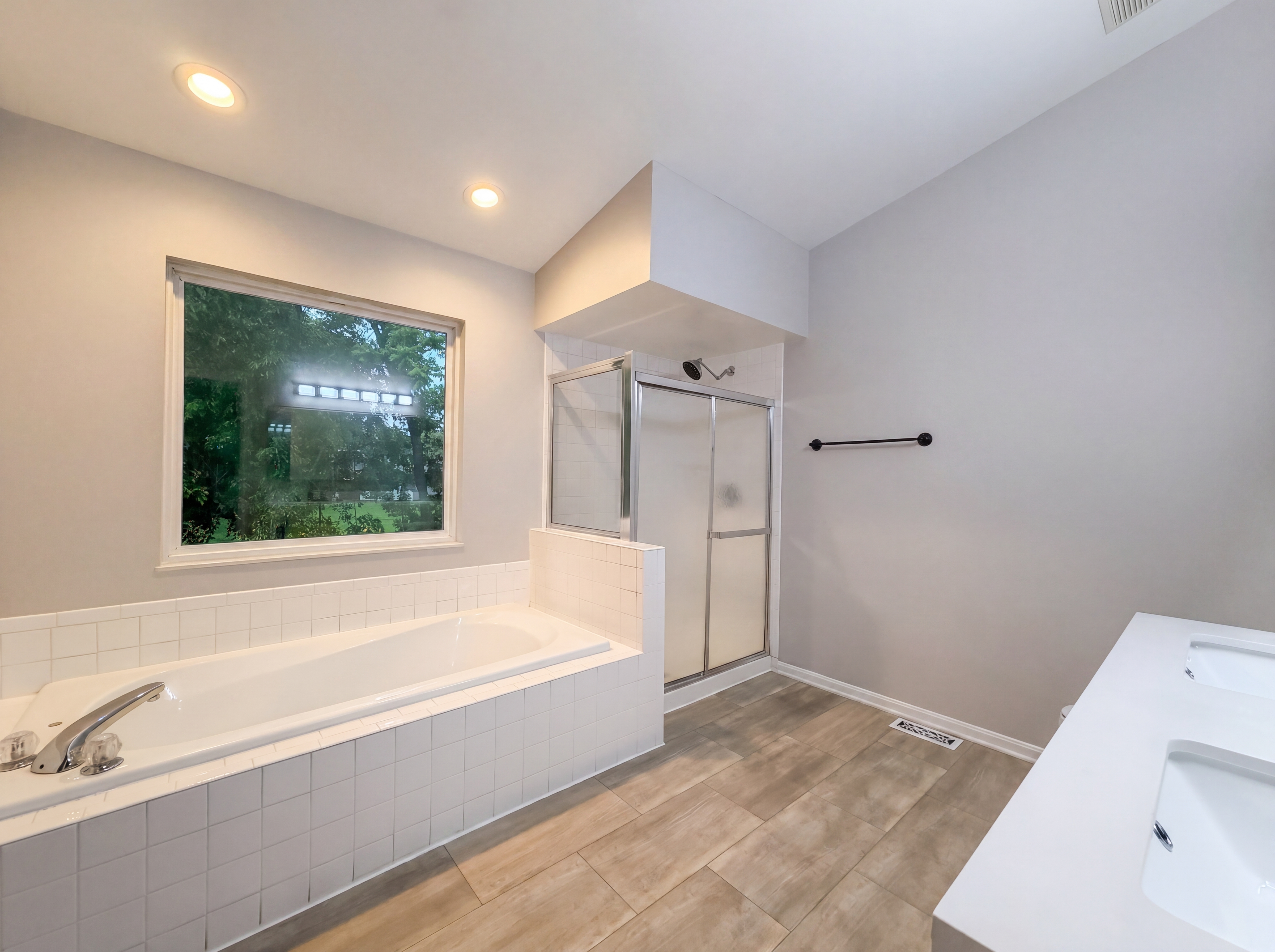 Photo 6 of 32 of 12173 Village Woods Dr, Cincinnati, OH