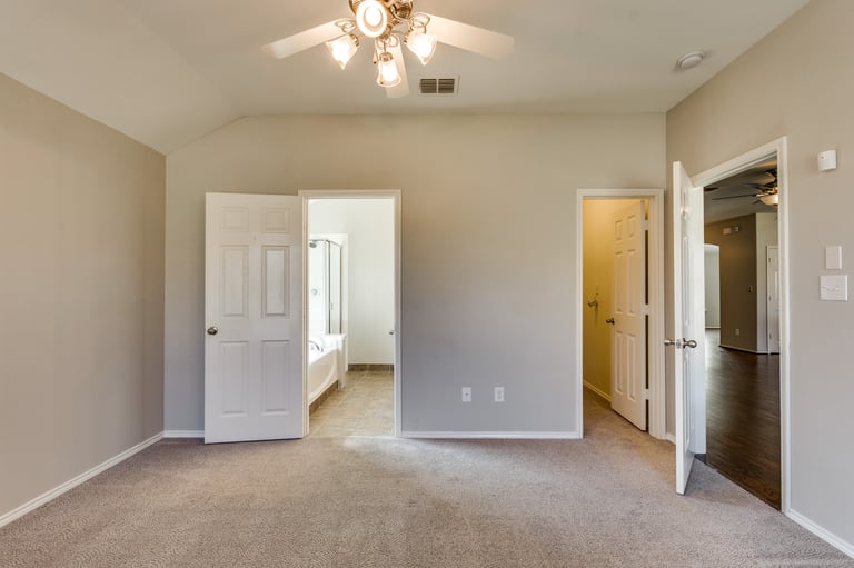 Photo 18 of 31 - 114 Rambling Way, Forney, TX 75126