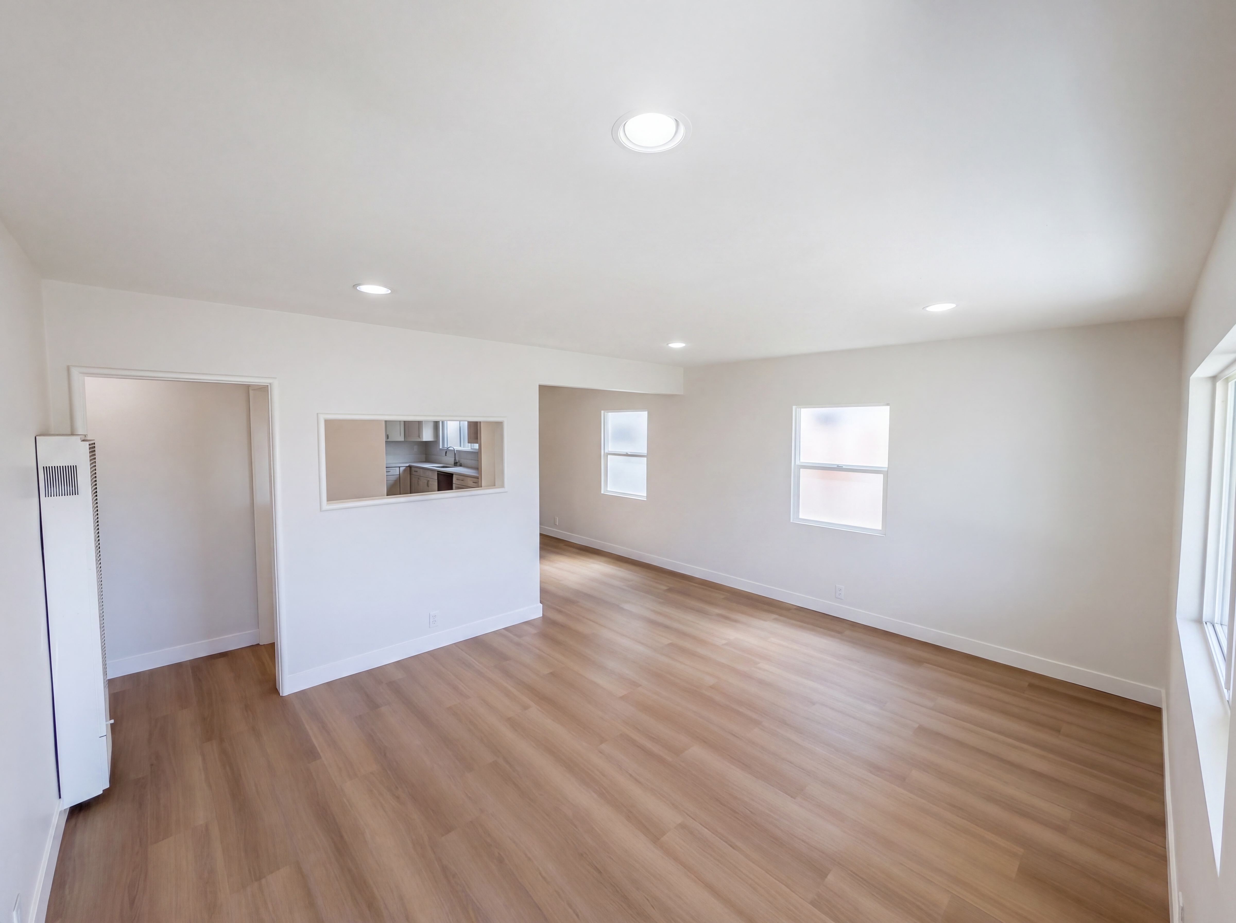 Photo 7 of 27 of 818 W 130th St, Compton, CA