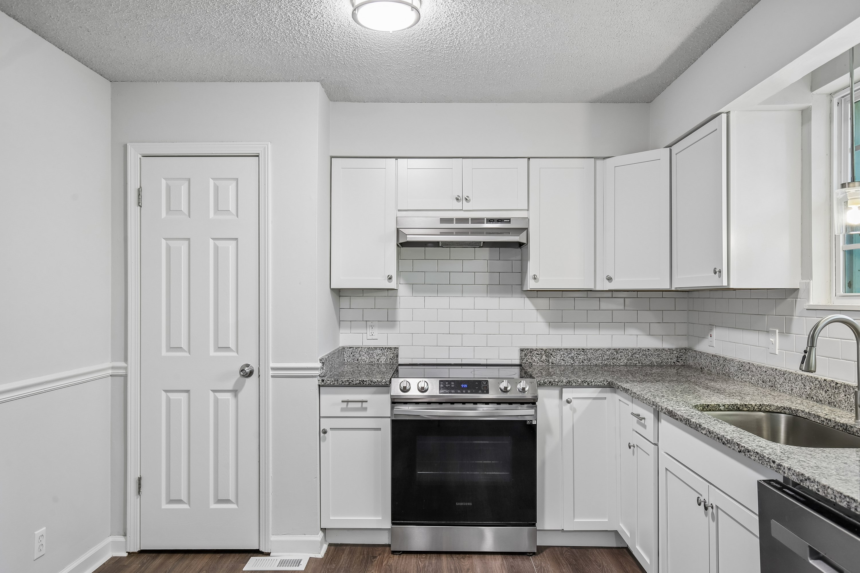 Photo 37 of 79 of 5148 Roxborough Dr, Hermitage, TN