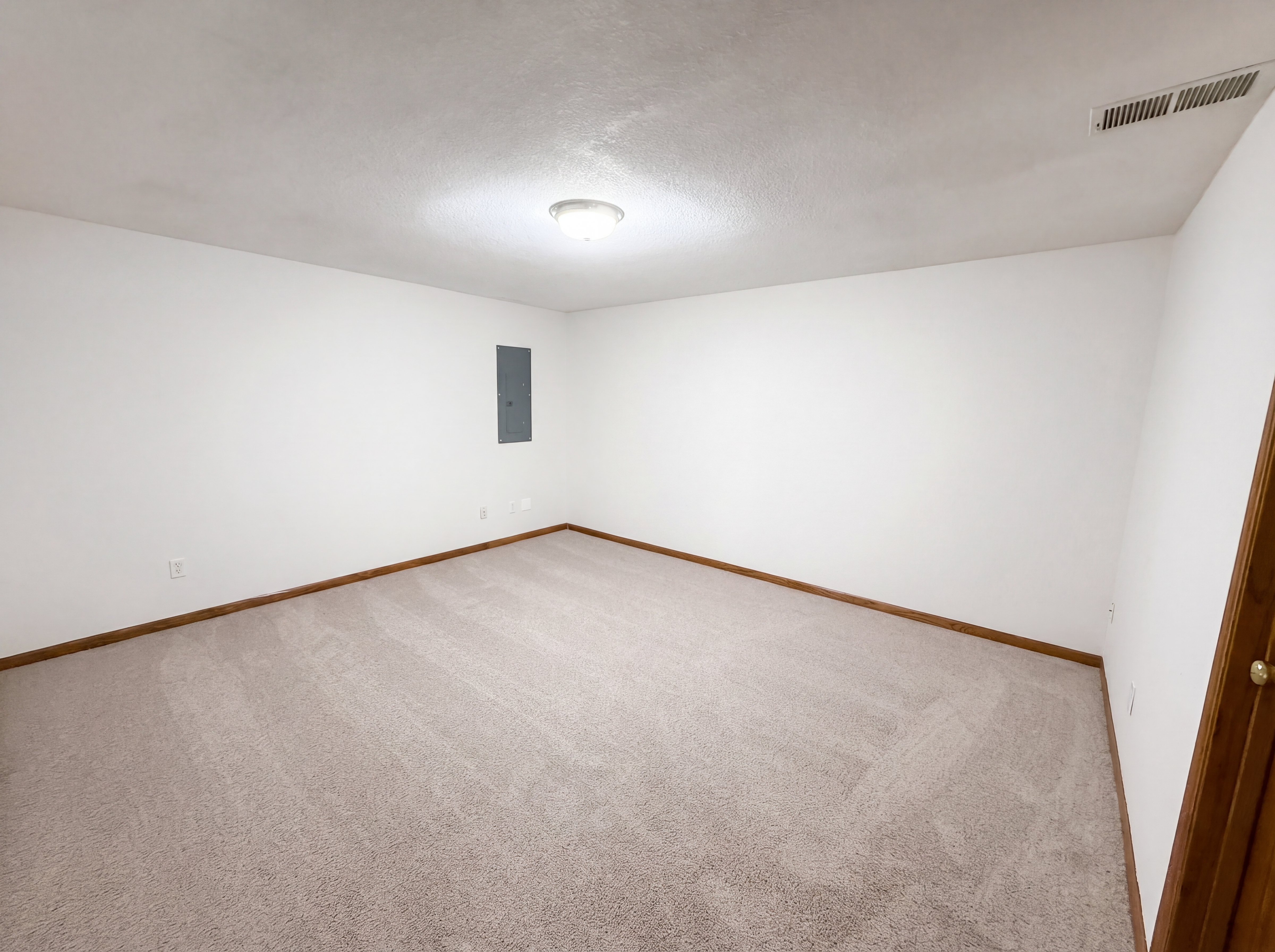 Photo 18 of 38 of 8433 Upland Ln N, Maple Grove, MN