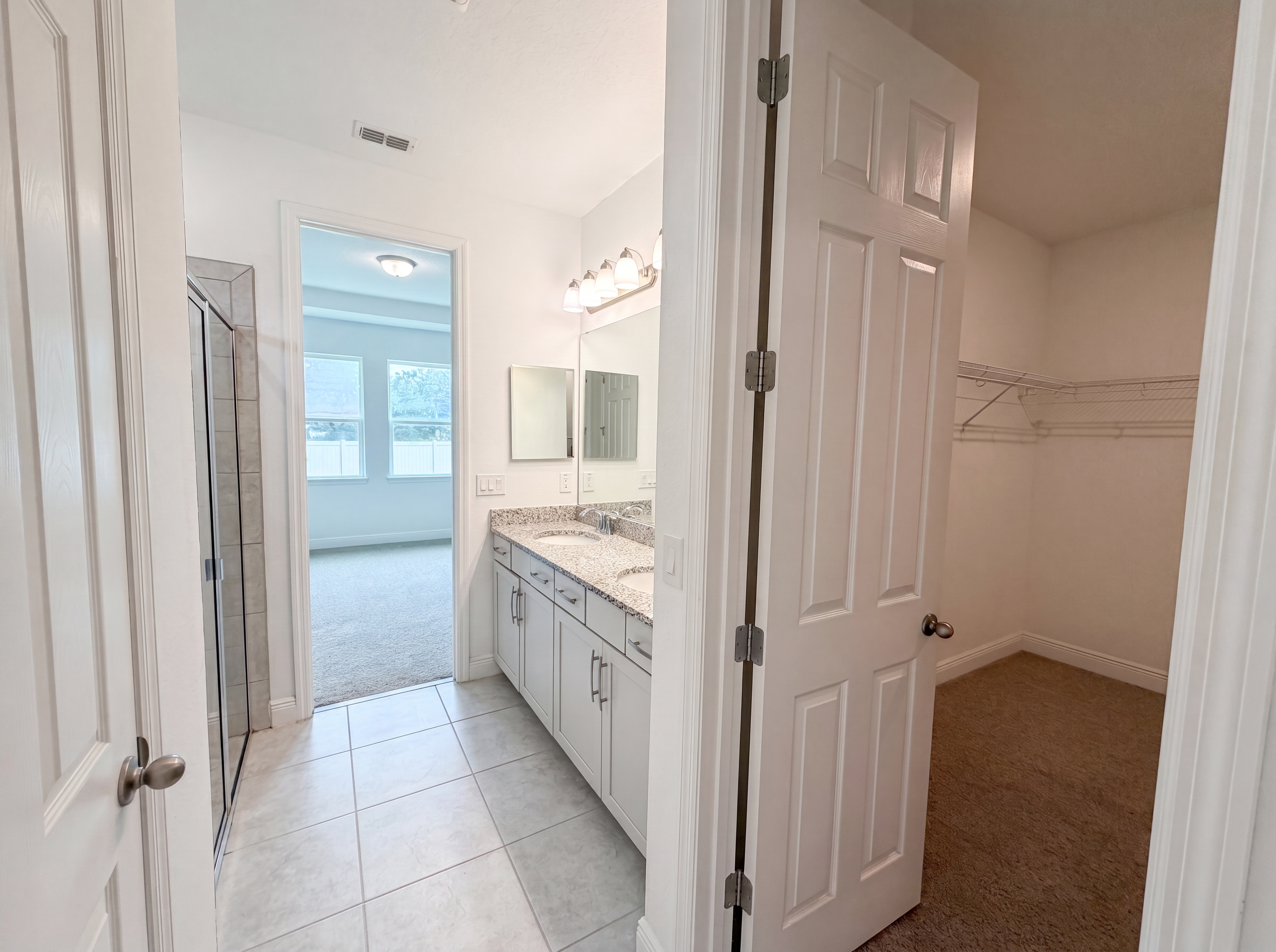 Photo 7 of 21 of 528 Bellissimo Pl, Howey In The Hills, FL