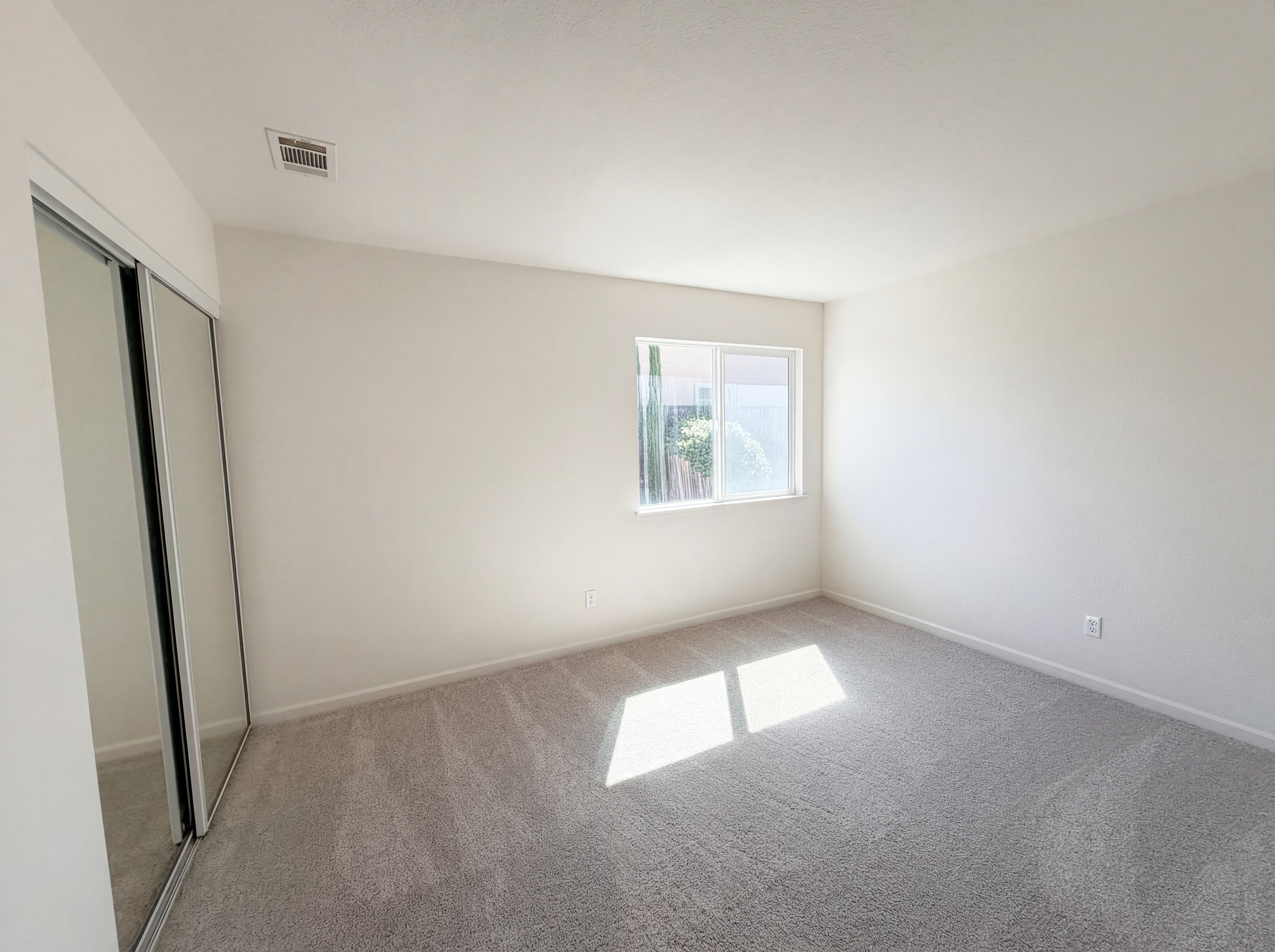 Photo 36 of 47 of 1257 Brooktrail Dr, Pittsburg, CA