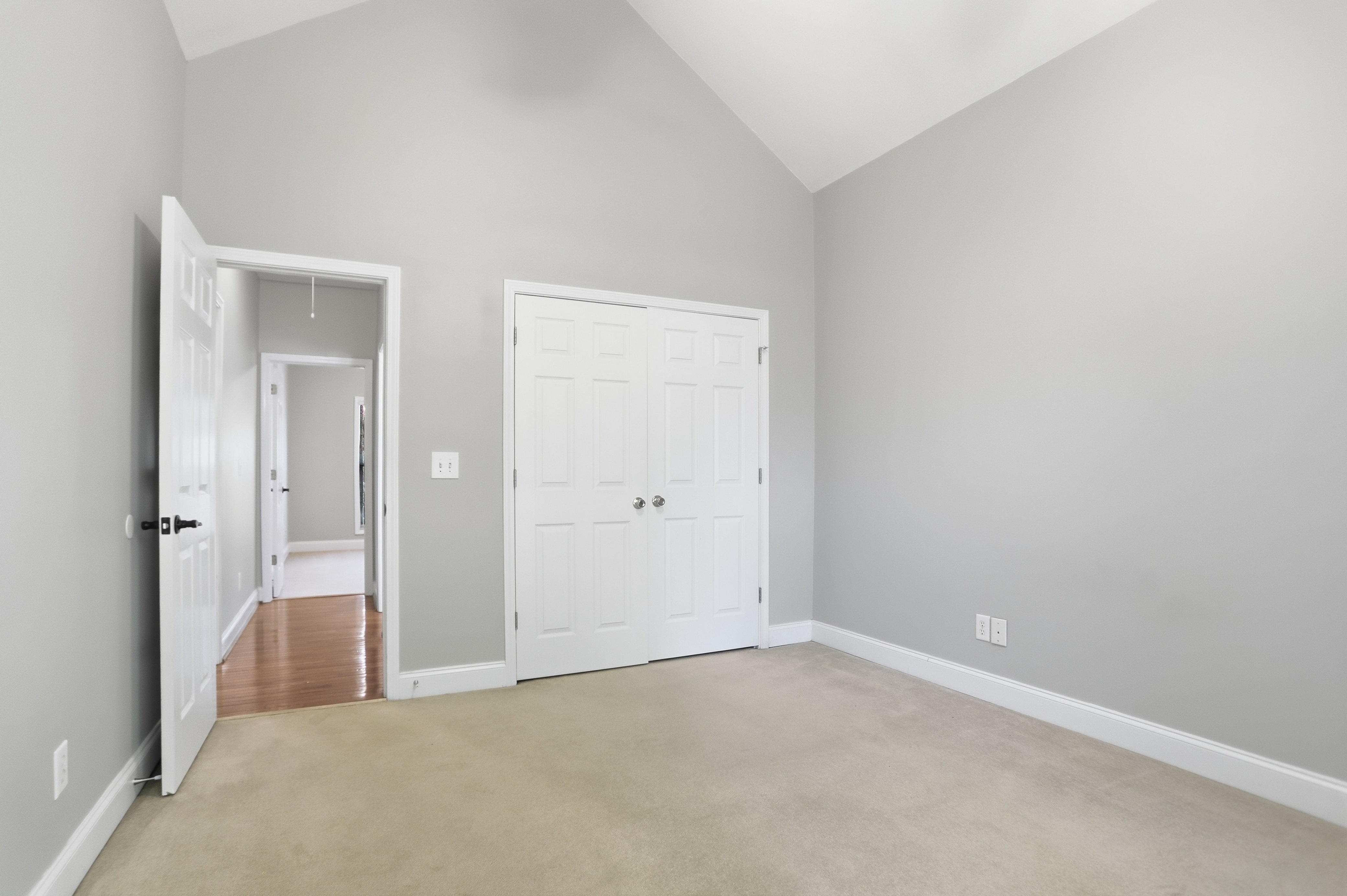 Photo 18 of 34 of 940 Cider Ridge Ct, Clarkesville, GA