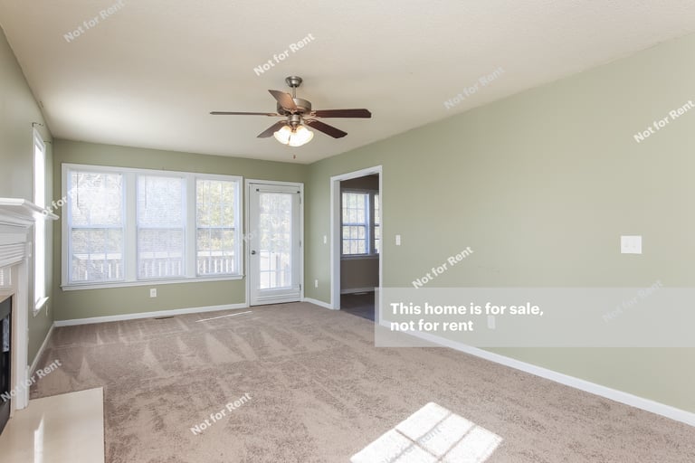 Photo 15 of 24 - 4 Stratus Ln, Clayton, NC 27520