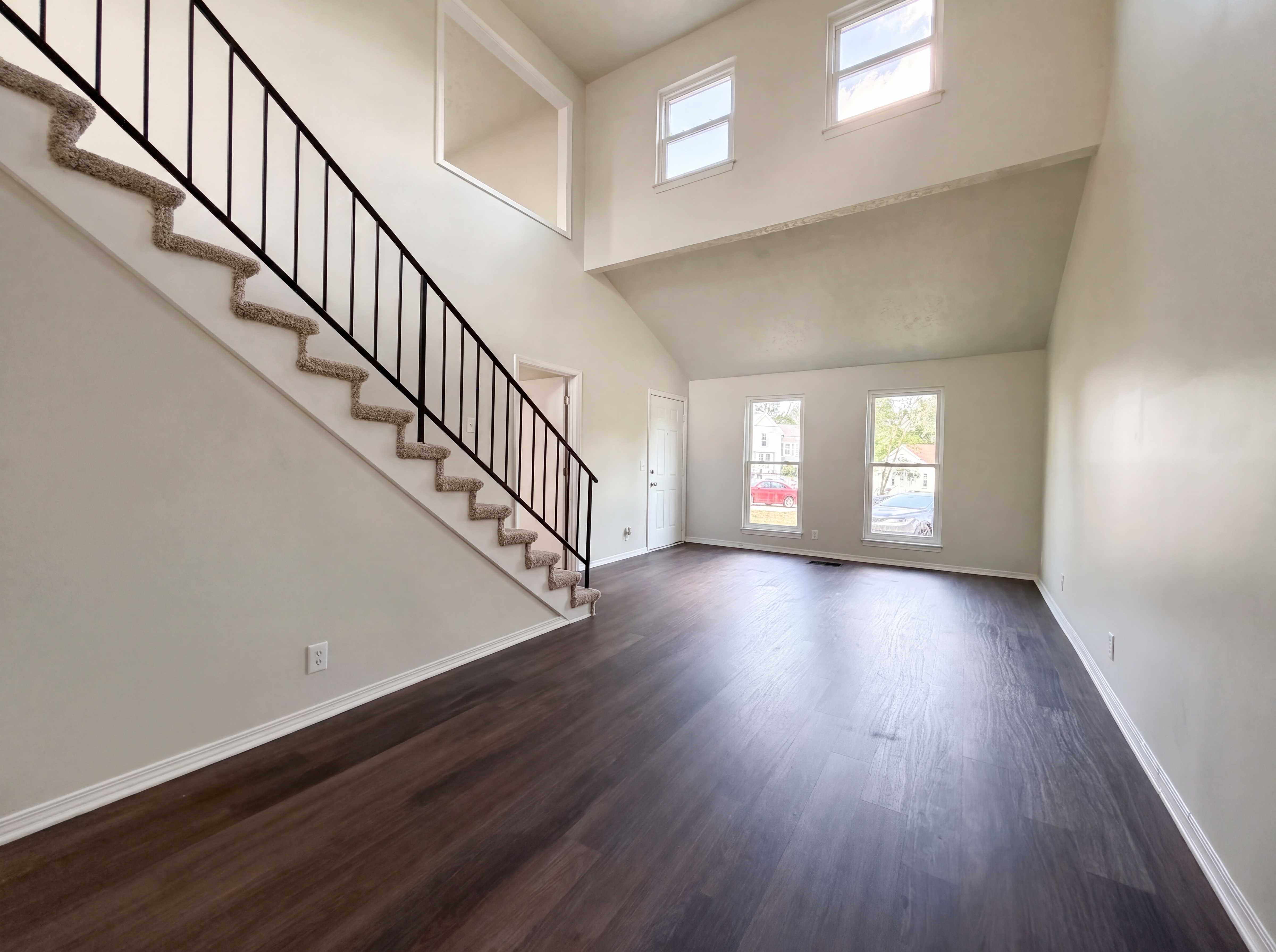 Photo 3 of 17 of 535 Amquiwood Ct, Madison, TN