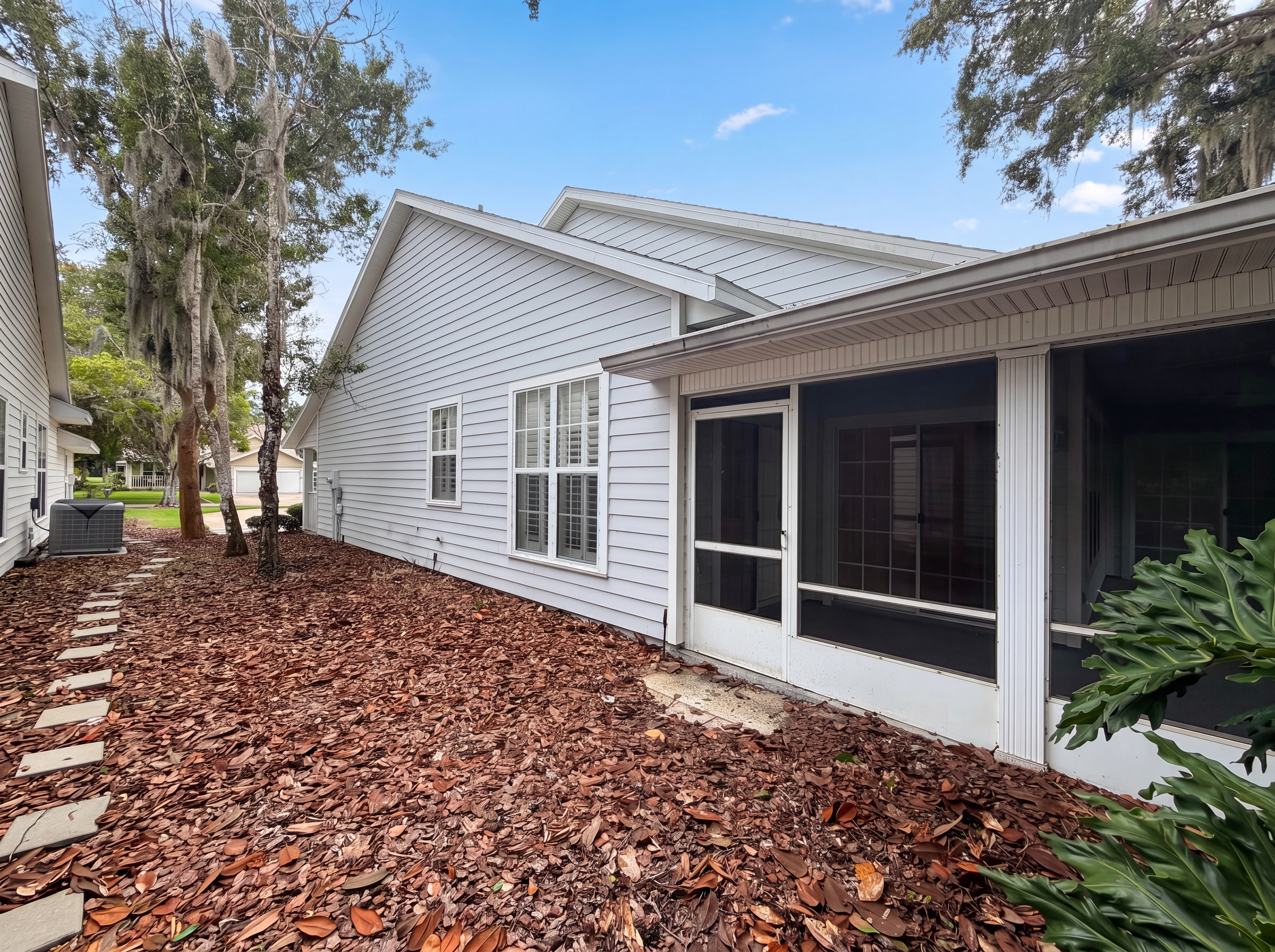 Photo 5 of 19 of 3319 Newbliss Cir, Ormond Beach, FL
