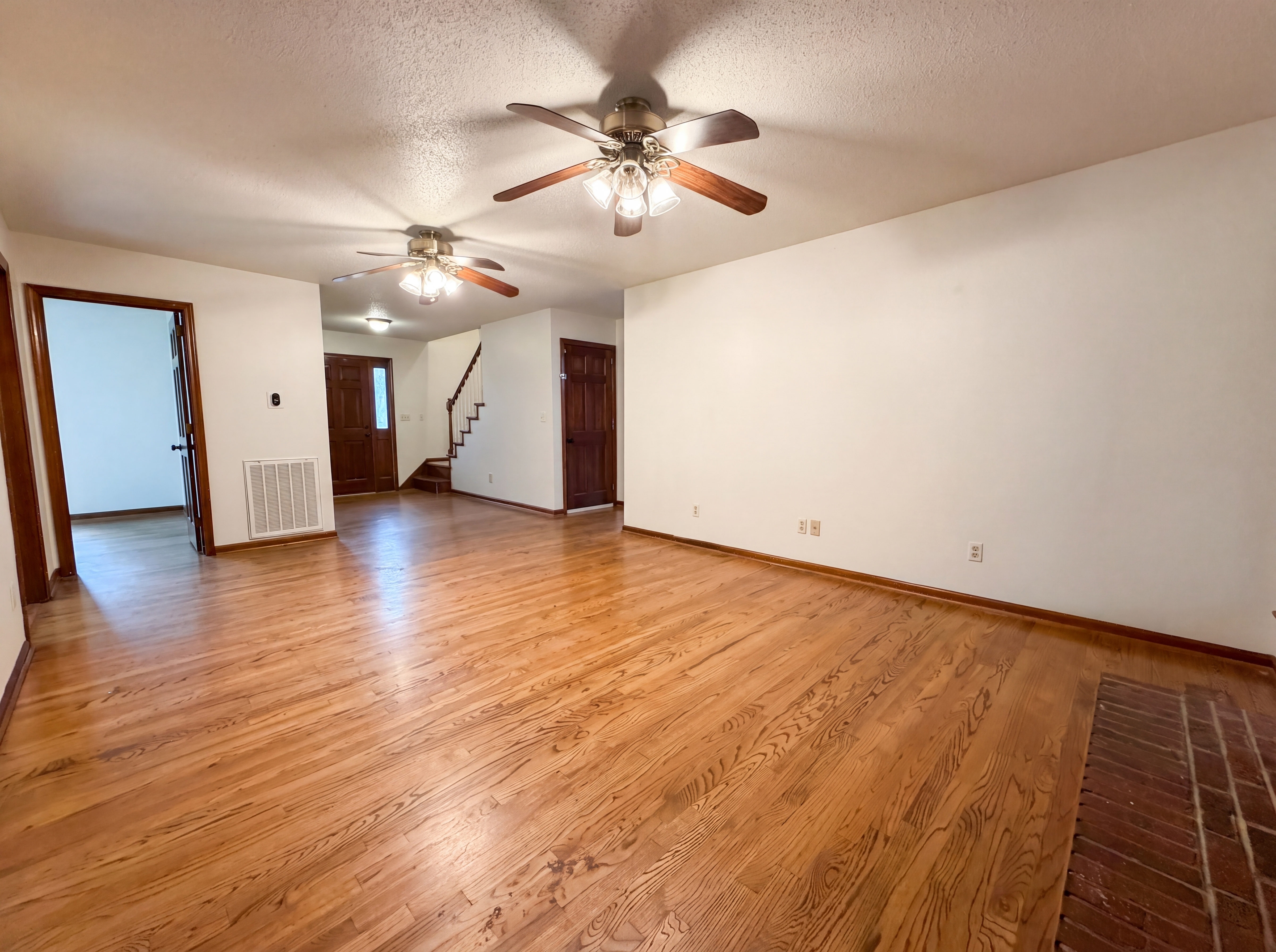 Photo 9 of 24 of 1223 6th St, Pleasant Grove, AL
