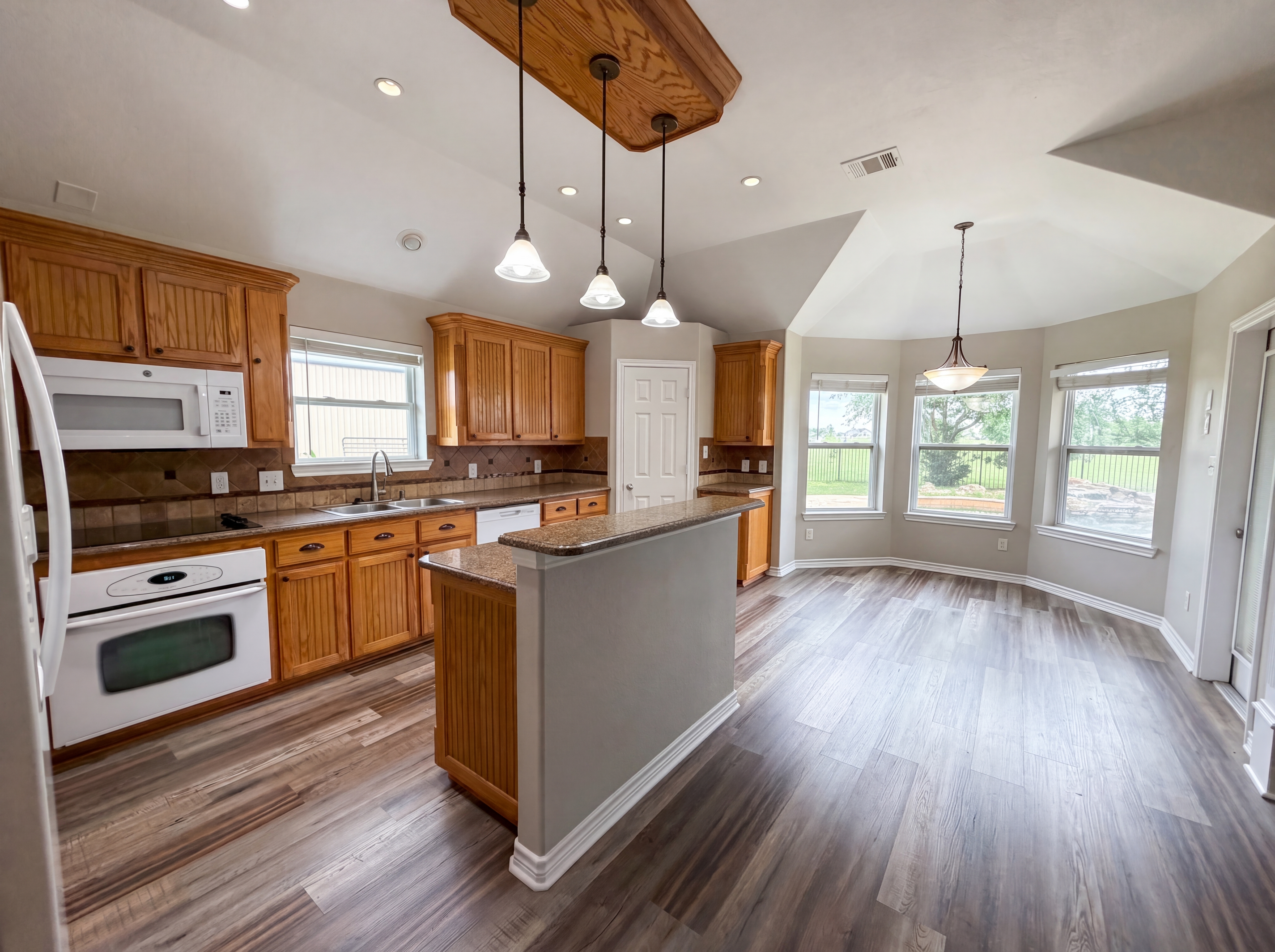 Photo 10 of 17 of 5318 County Road 2708, Caddo Mills, TX