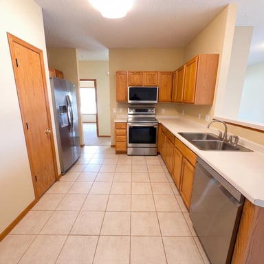 Property photo 2 of 1220 Bergmann Dr