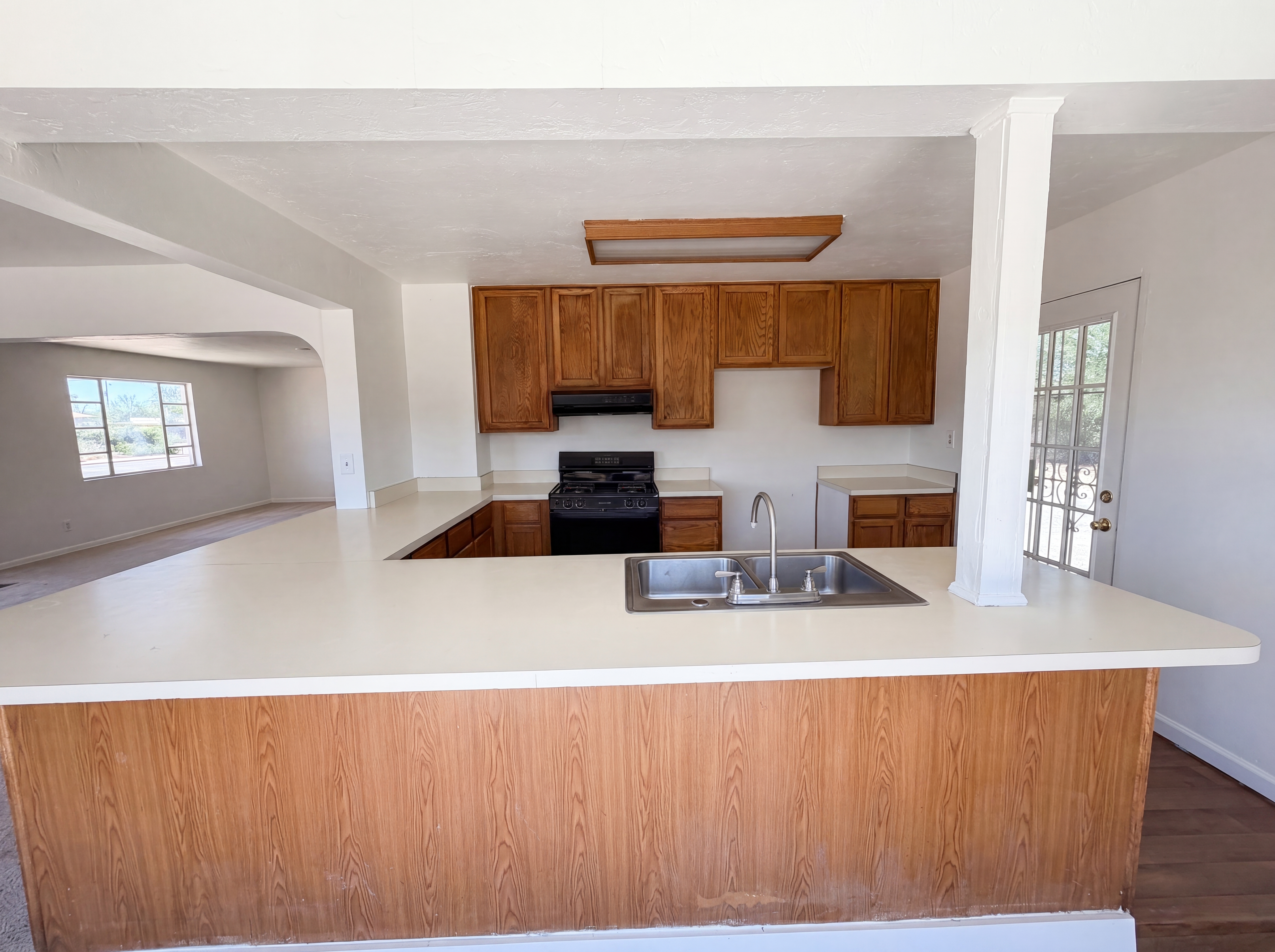 Photo 7 of 22 of 457 E Pastime Rd, Tucson, AZ