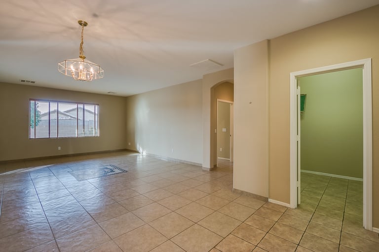 Photo 3 of 35 - 2358 S Rennick Dr, Apache Junction, AZ 85120