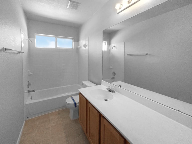 Photo 10 of 18 - 17309 Orwell Ln, Round Rock, TX 78664