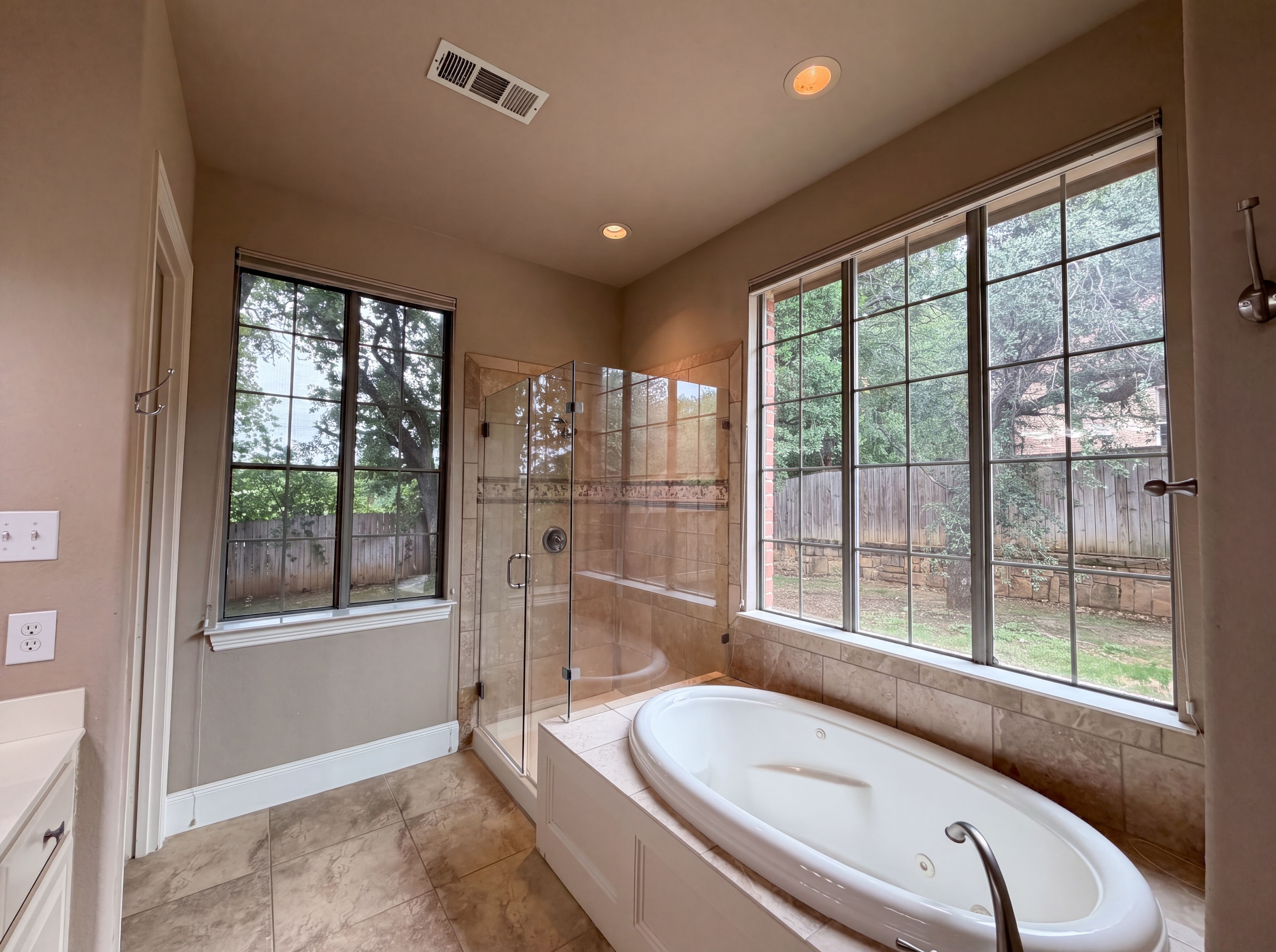 Photo 22 of 30 of 928 Homestead Dr, Keller, TX