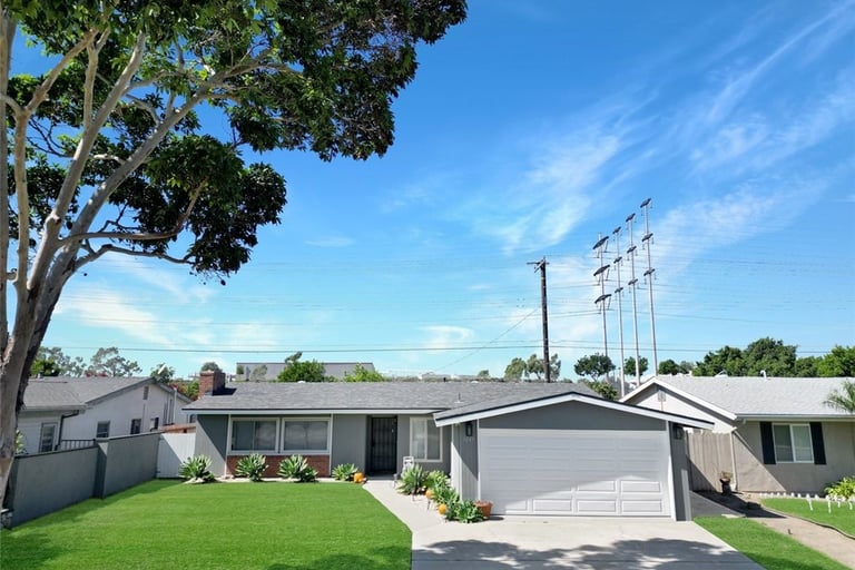 3249 Iowa St, Costa Mesa, CA 92626 Opendoor