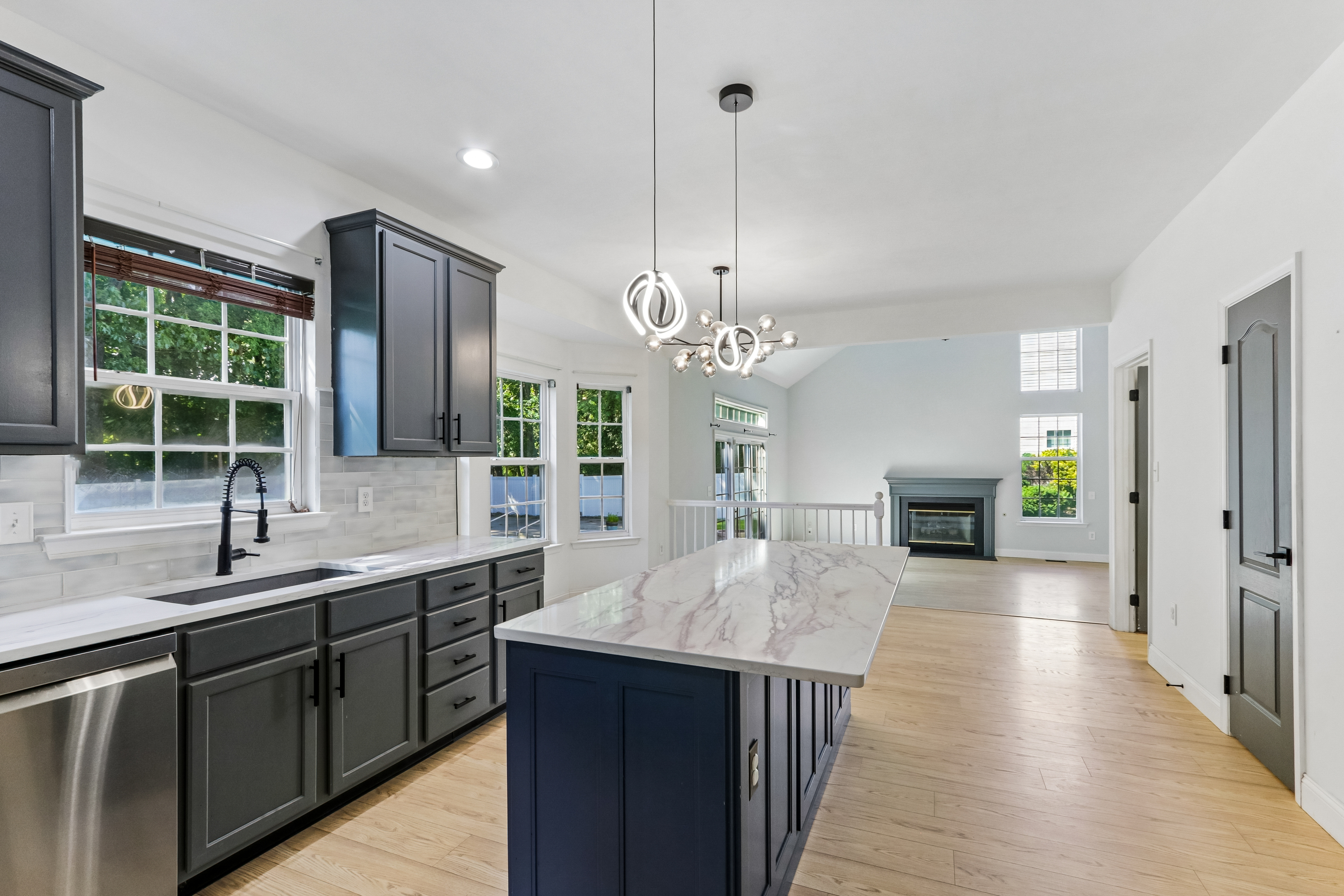 Photo 7 of 56 of 7 Longfellow Ln, Hainesport, NJ