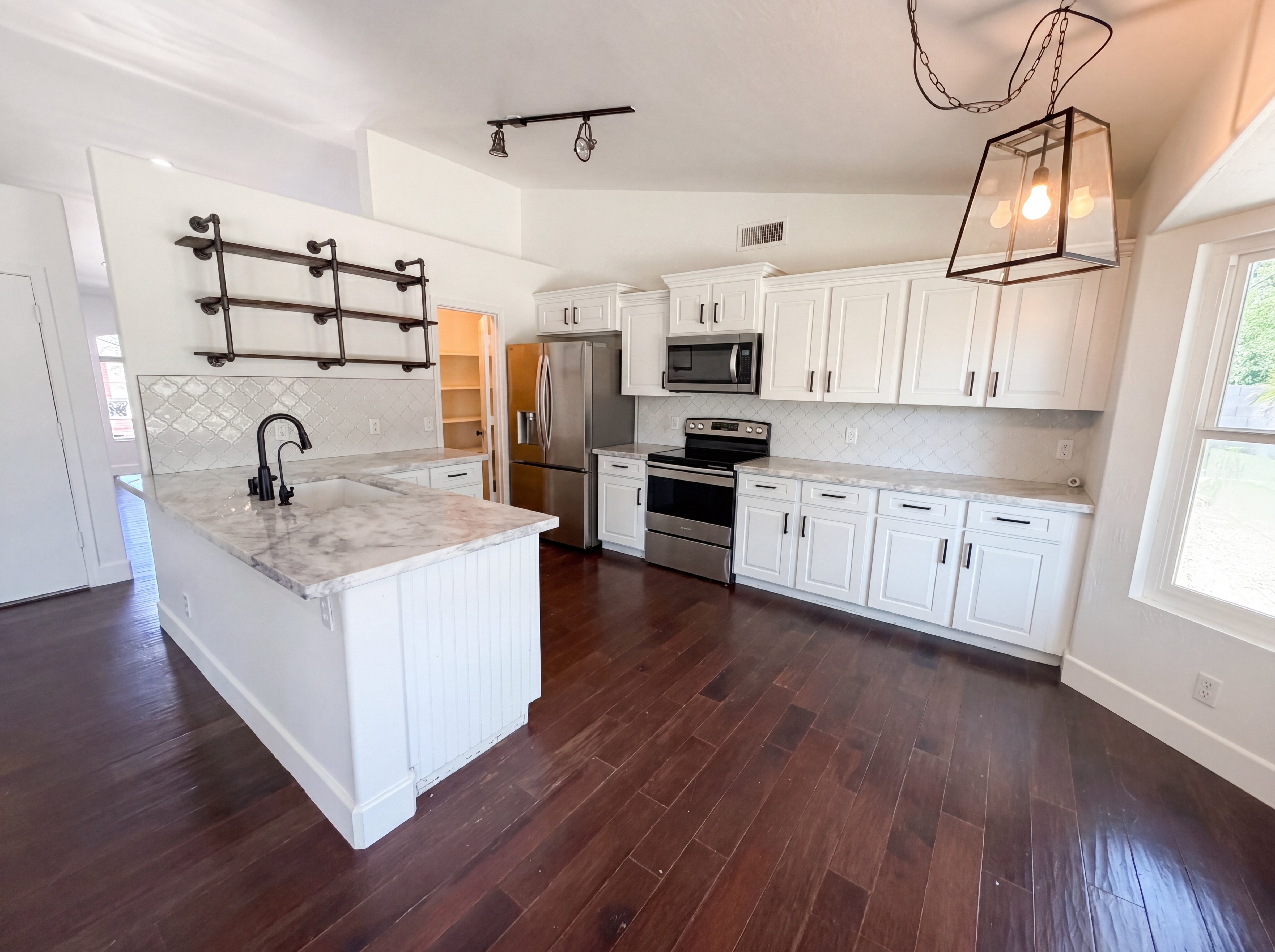 Photo 2 of 21 of 3739 E Baranca Ct, Gilbert, AZ