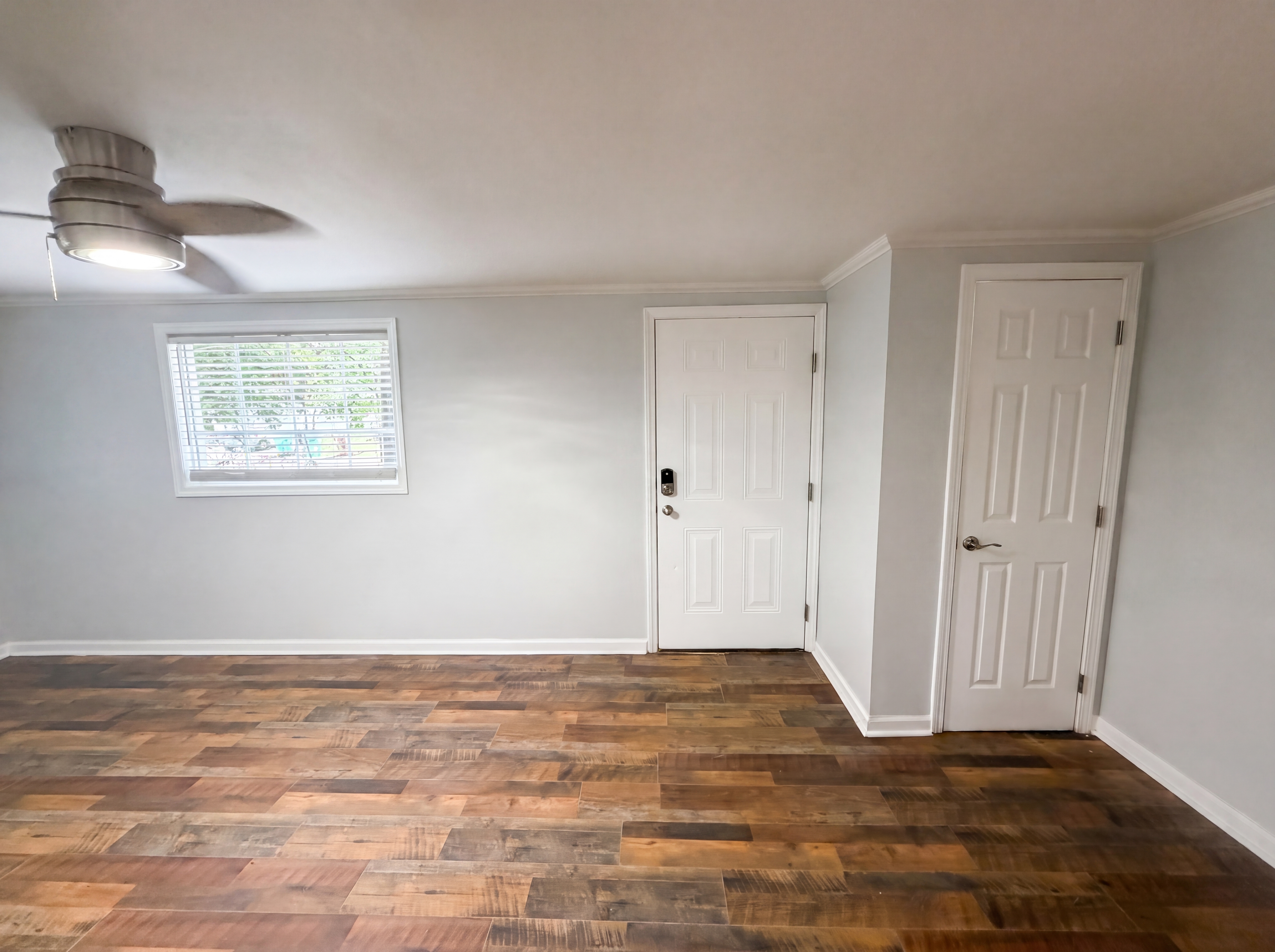 Photo 8 of 18 of 305 Woodbury St, High Point, NC