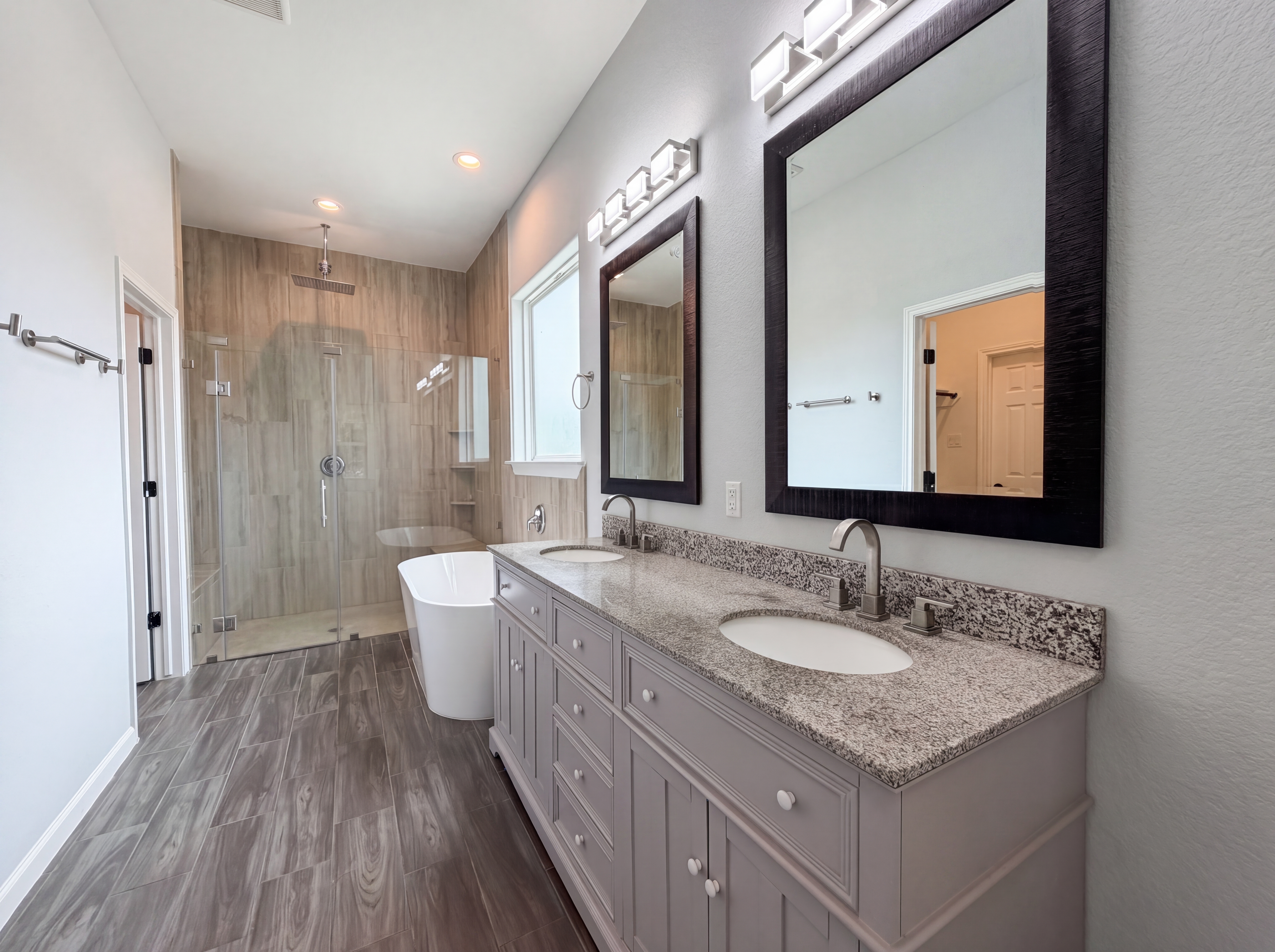 Photo 11 of 24 of 40406 Mostyn Dr, Magnolia, TX