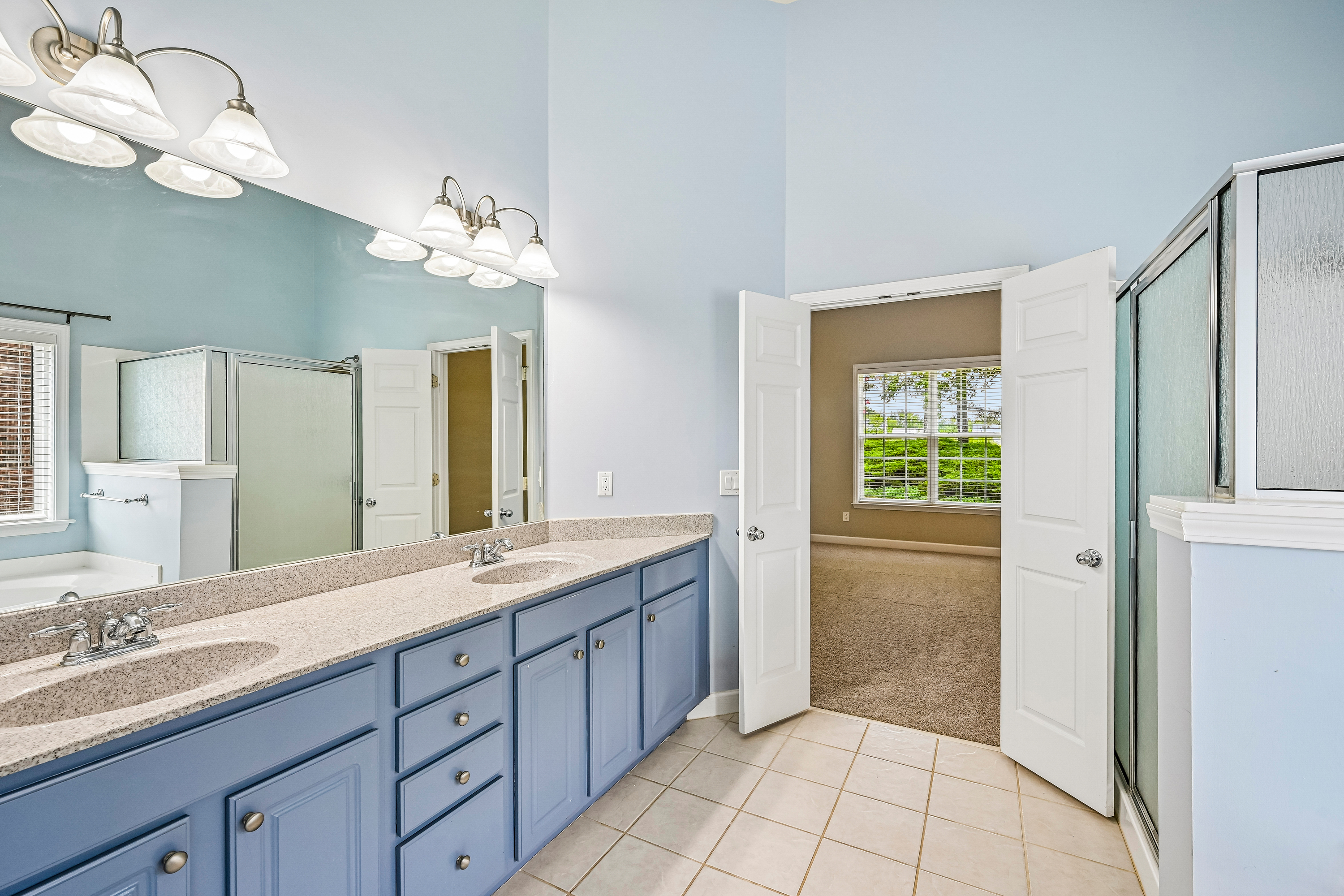 Photo 6 of 46 of 4865 Silver Leaf Dr, Cumming, GA