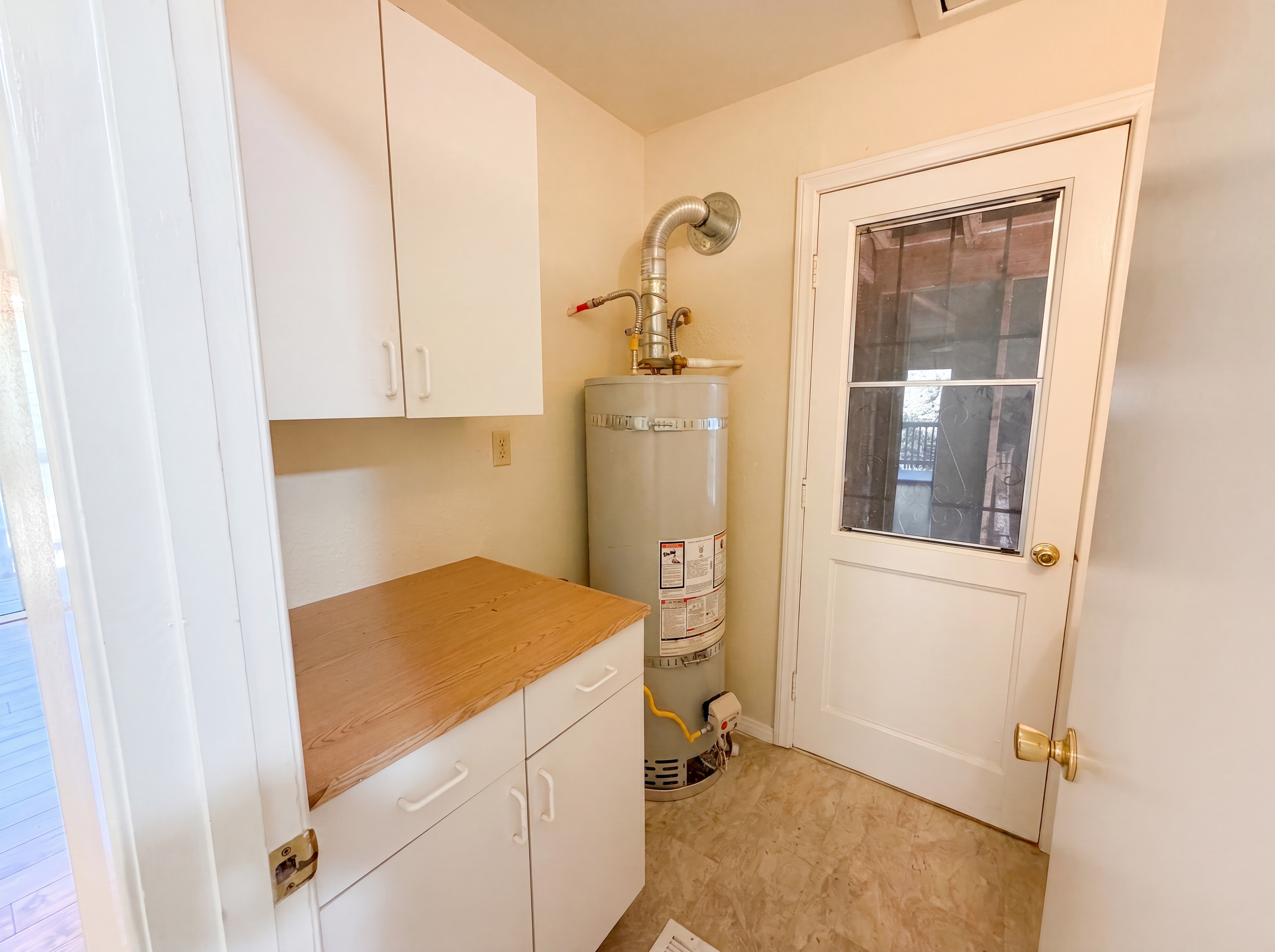 Photo 18 of 20 of 21778 Ridge Dr, Cedarpines Park, CA