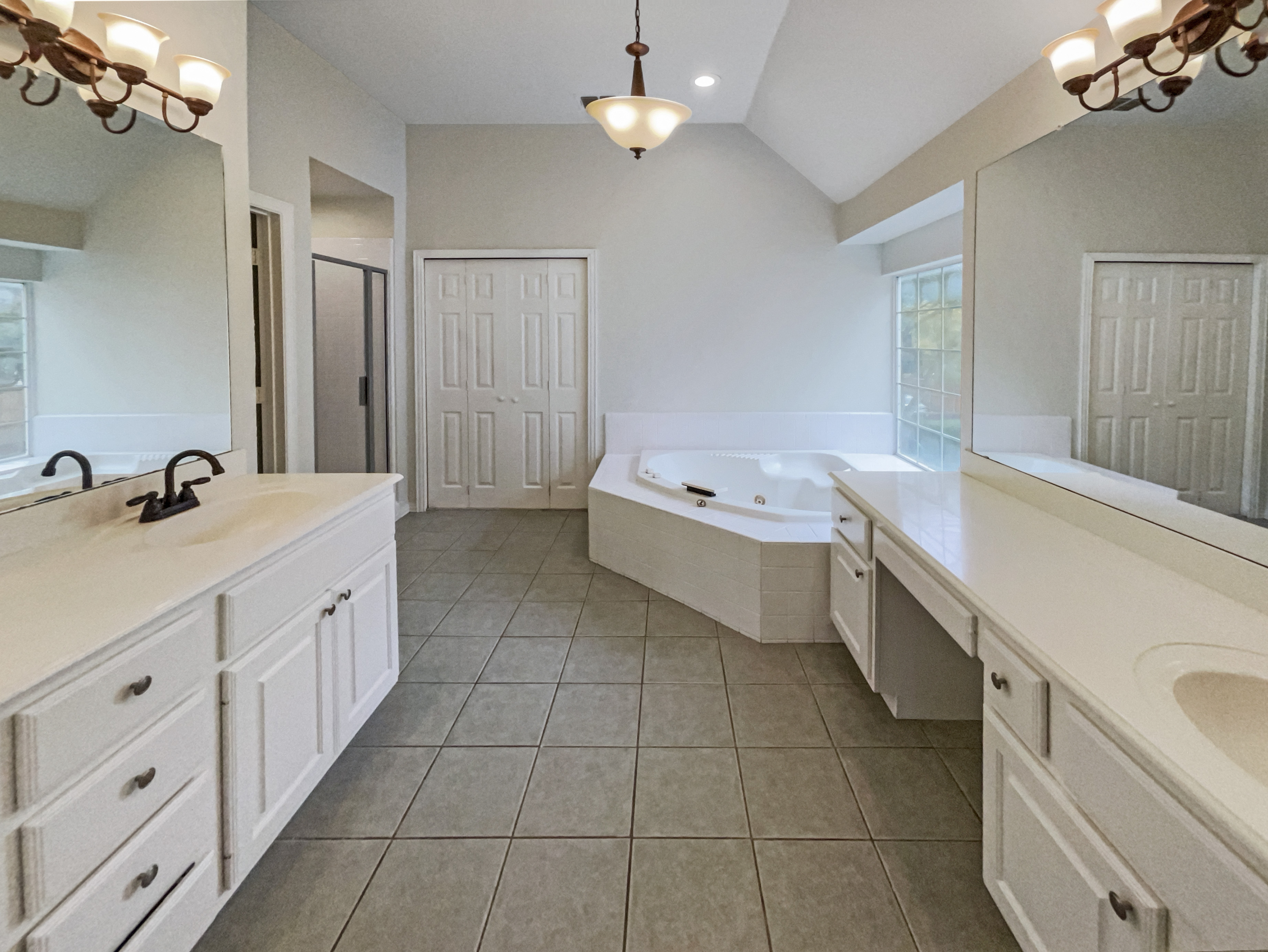 Photo 19 of 41 of 413 Thunderbrook Rd, Garland, TX