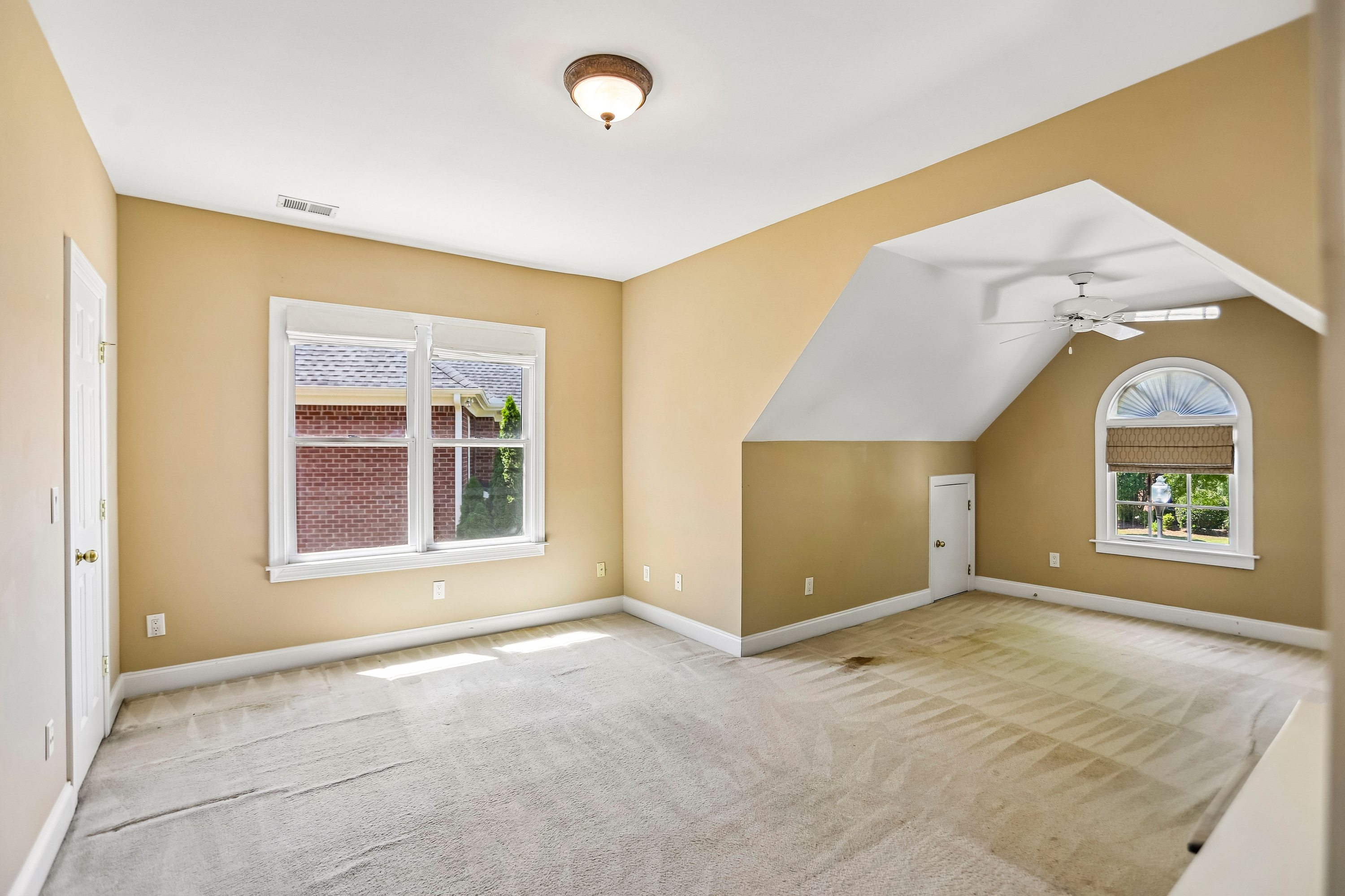 Photo 26 of 38 of 3054 Montclair Cir SE, Smyrna, GA