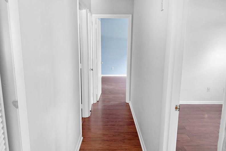 Property photo 3 of 12758 Saint James Pl Apt D