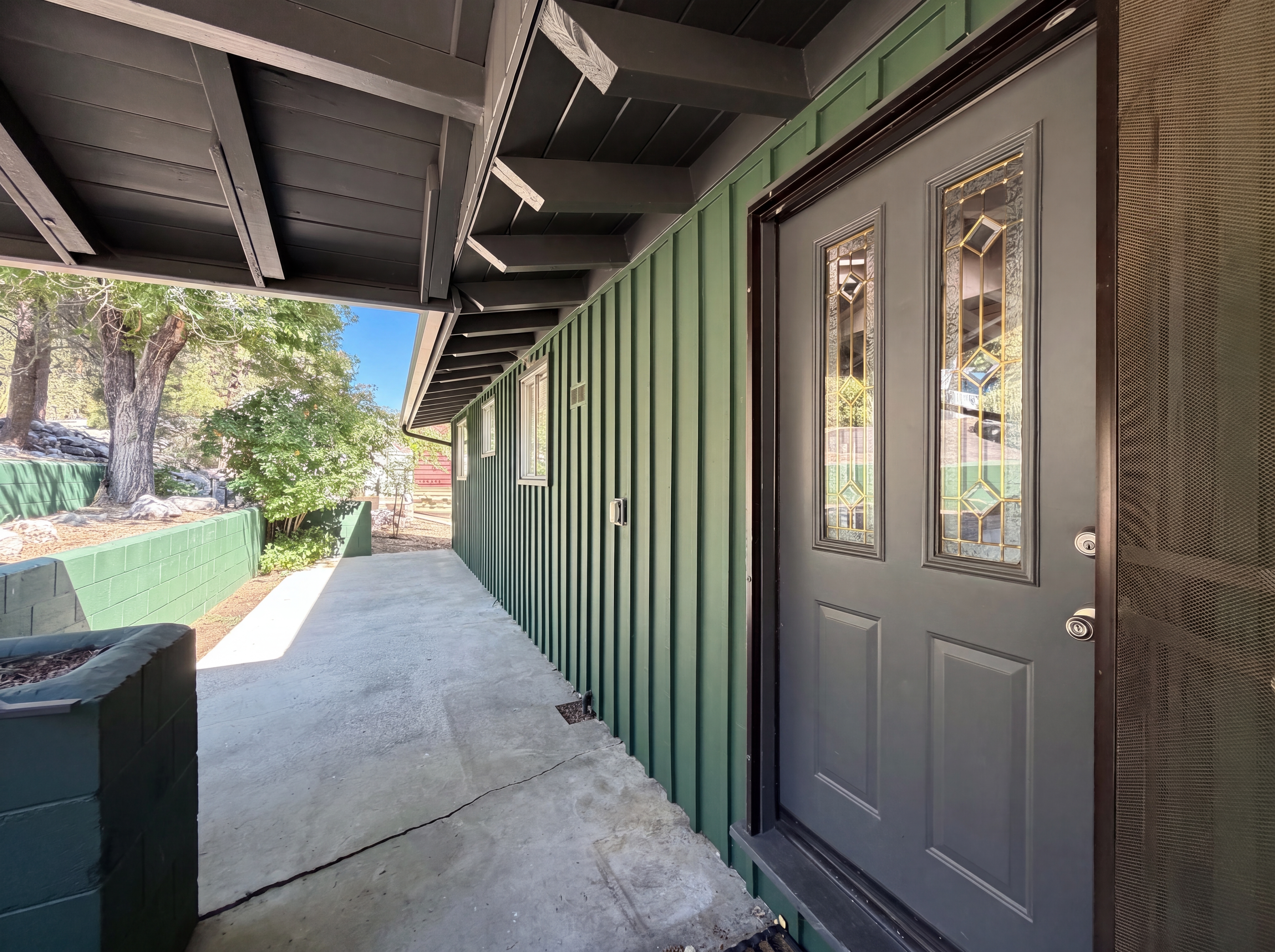 Photo 21 of 28 of 1145 Rivera Dr, Wrightwood, CA
