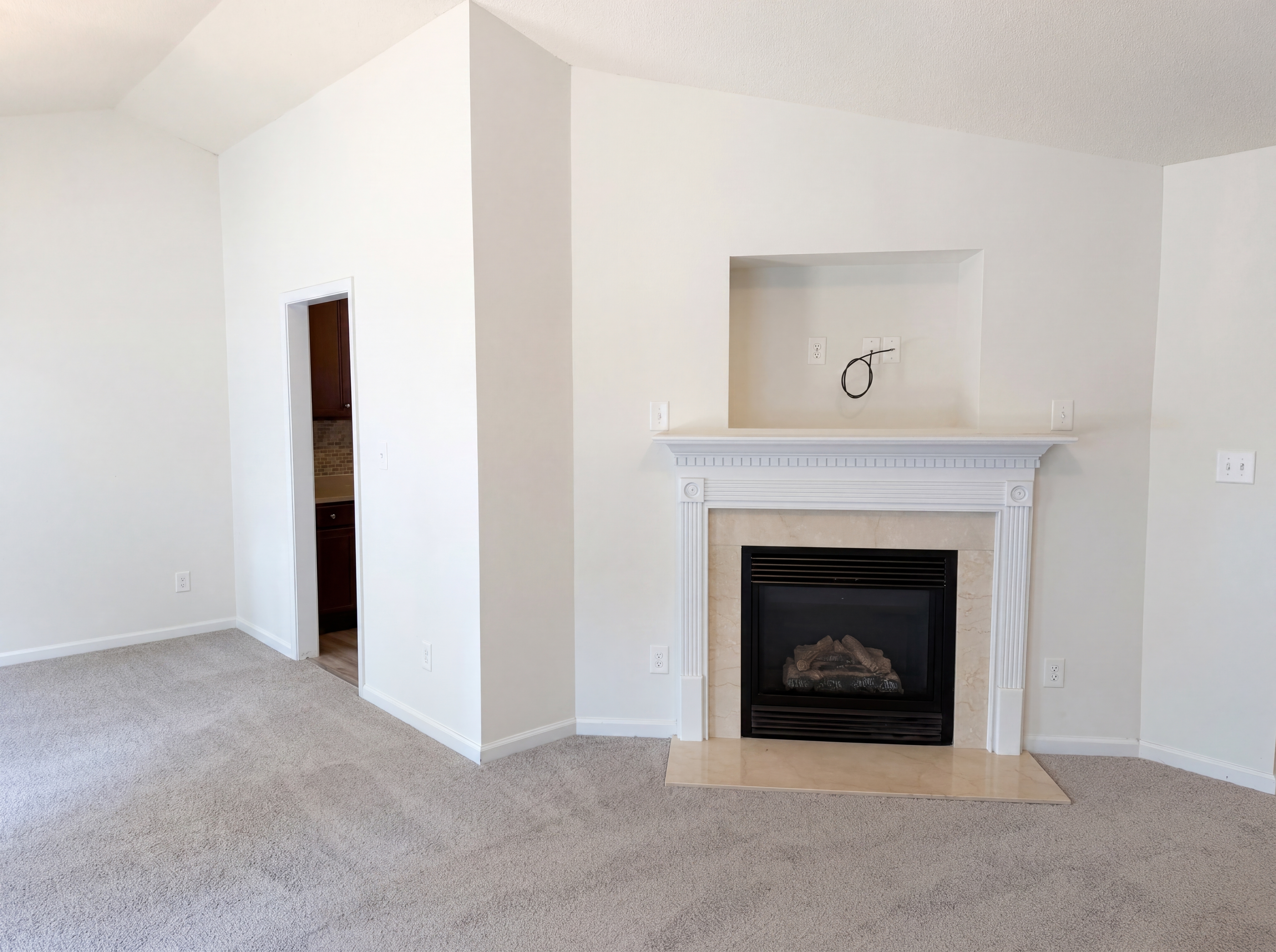 Photo 8 of 19 of 470 Kinsman Ct, Fuquay Varina, NC