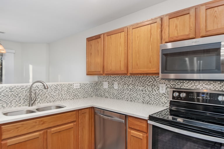 Photo 3 of 17 - 5509 S Quemoy Cir, Aurora, CO 80015