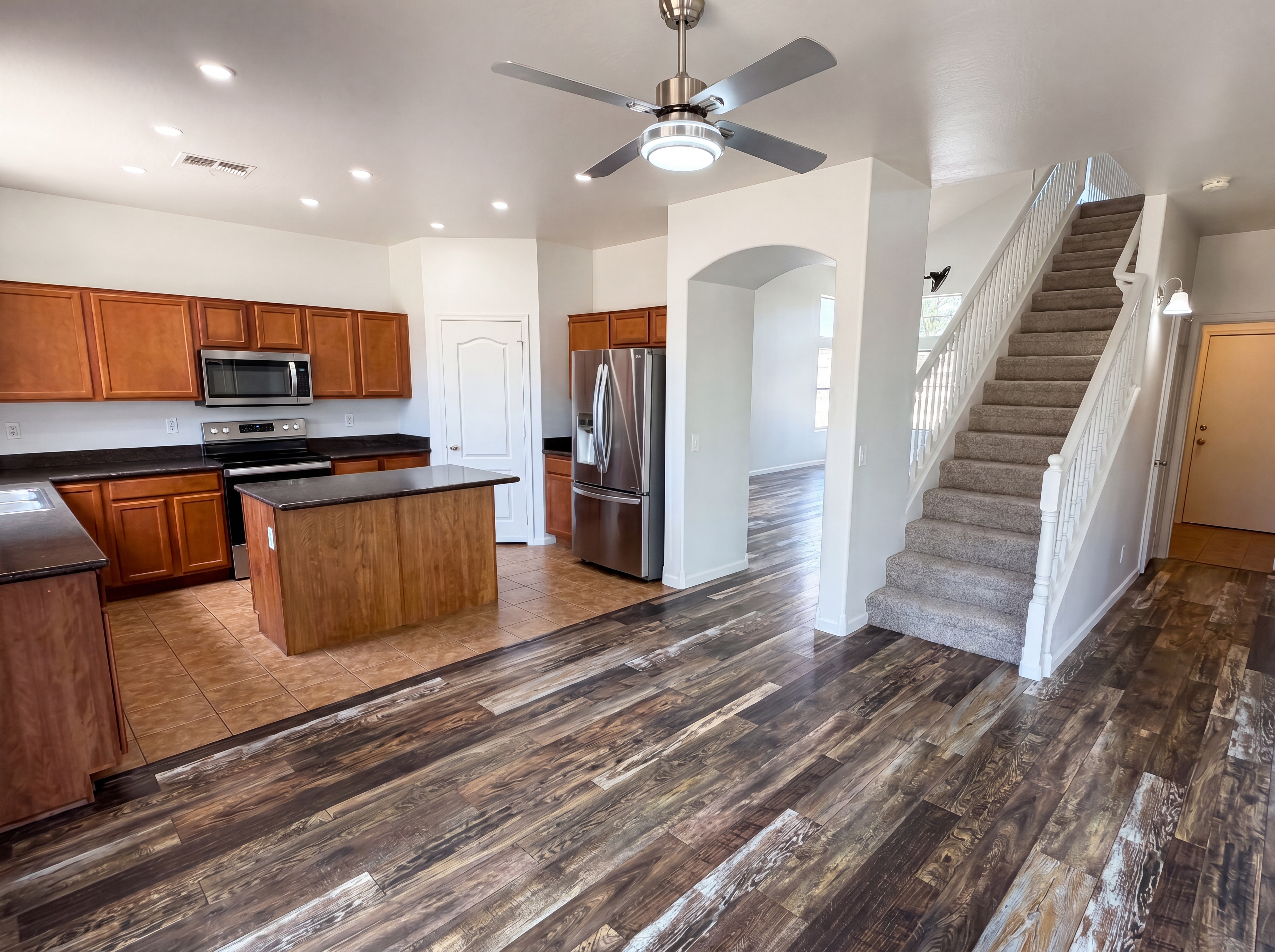 Photo 5 of 34 of 17171 W Young St, Surprise, AZ