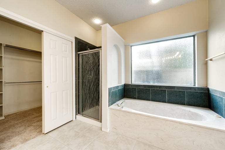 Photo 15 of 23 - 8413 Luna Dr, Rowlett, TX 75088