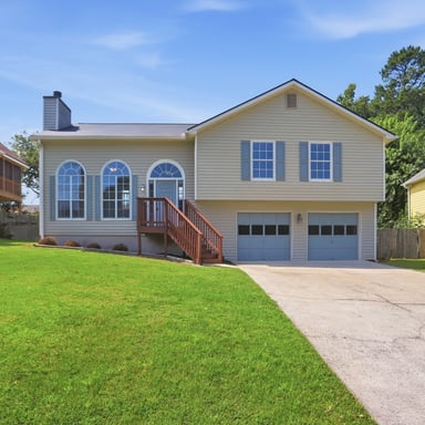 Property photo 1 of 5430 Princeton Oaks Dr