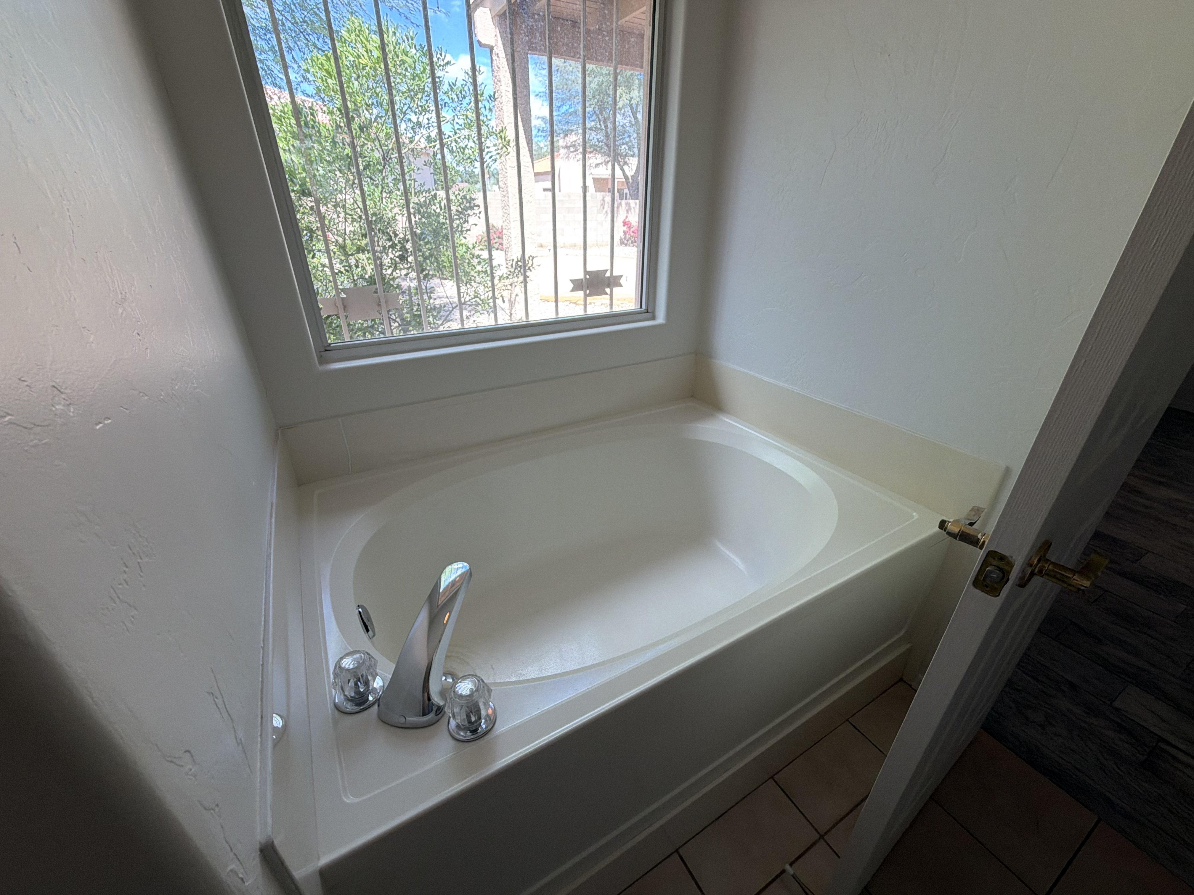 Photo 9 of 16 of 3113 W Corte Olivia, Tucson, AZ