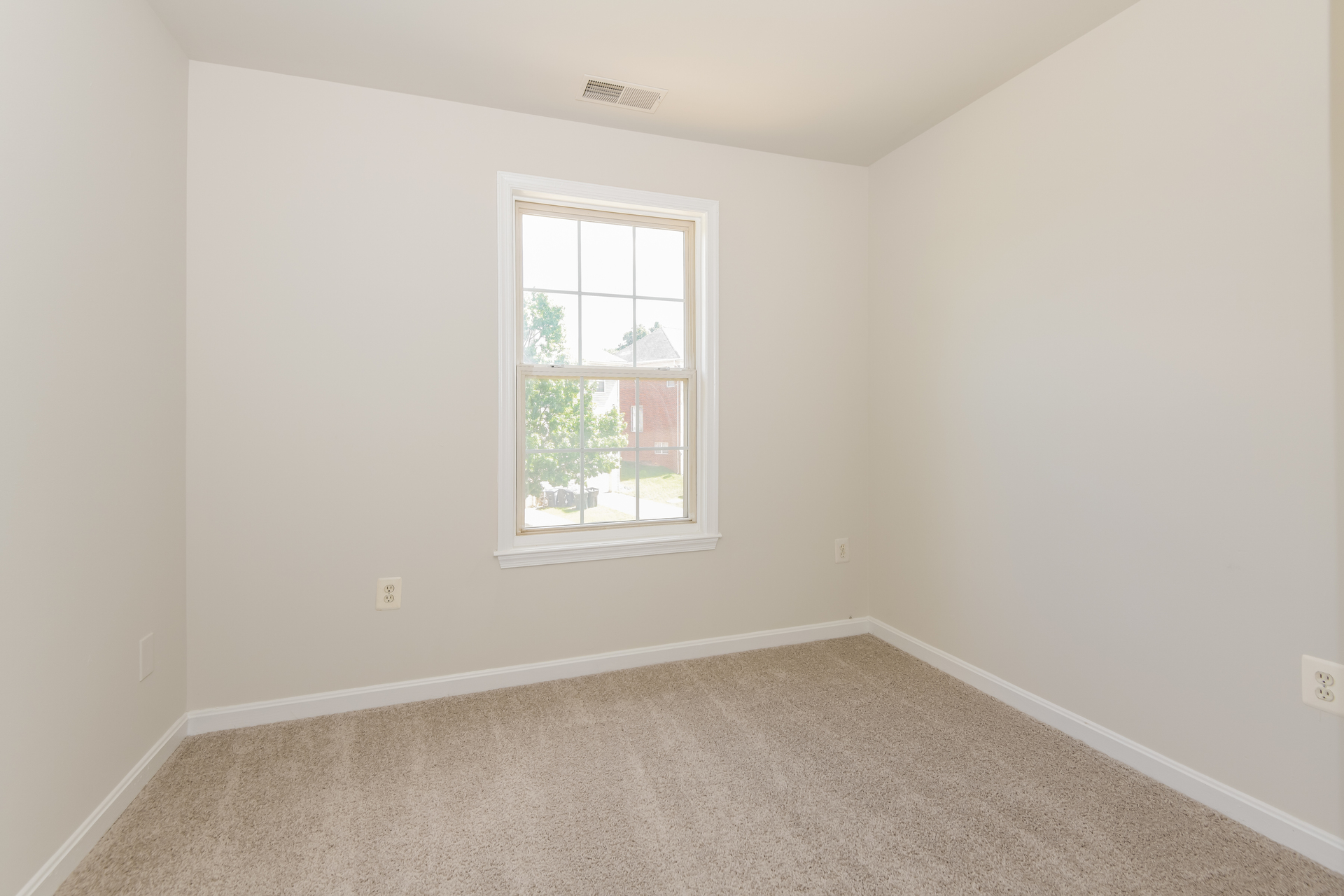 Photo 15 of 21 of 2710 Stanton Rd SE, Washington, DC