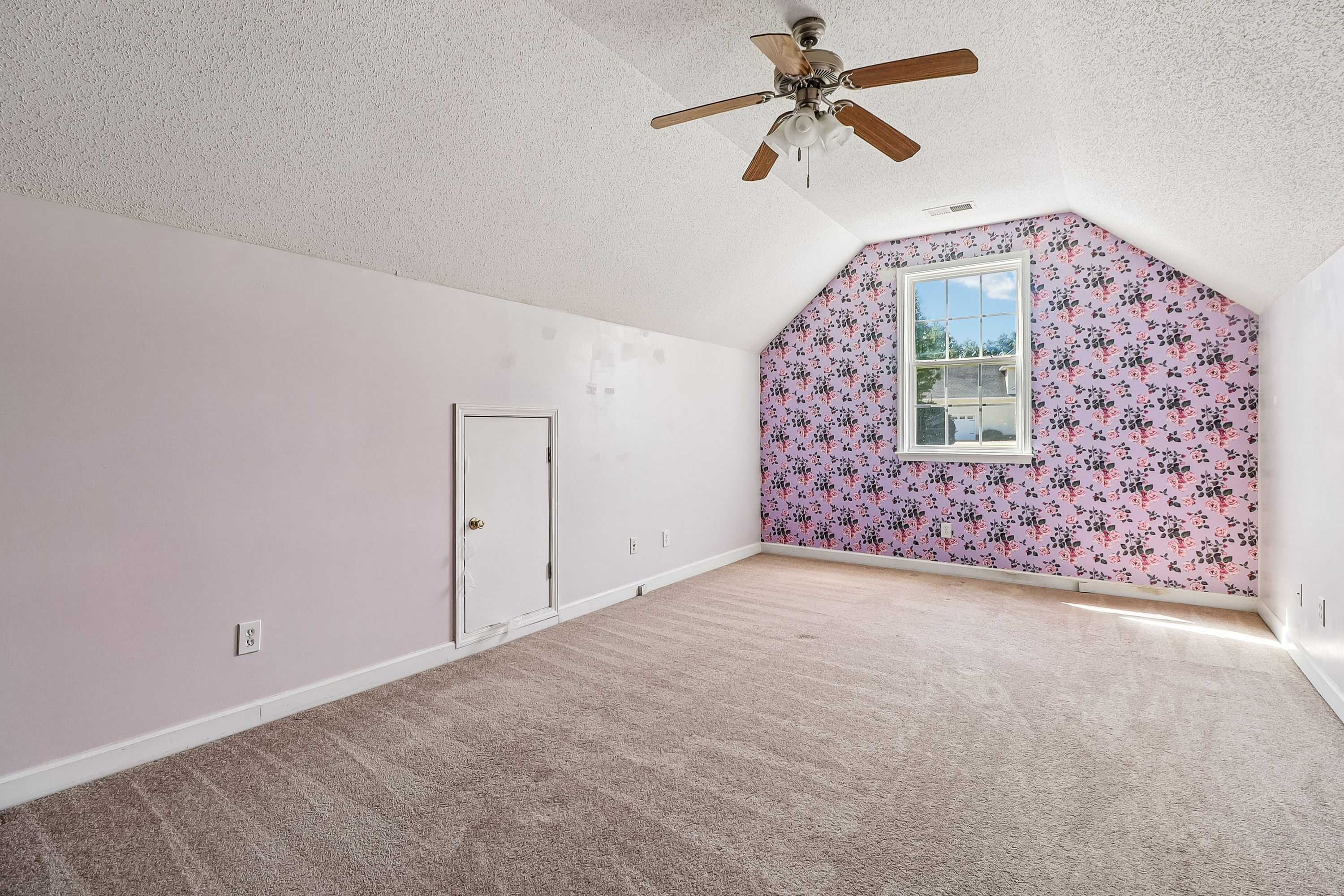 Photo 19 of 44 of 168 Hollow Tree Ct, Lugoff, SC