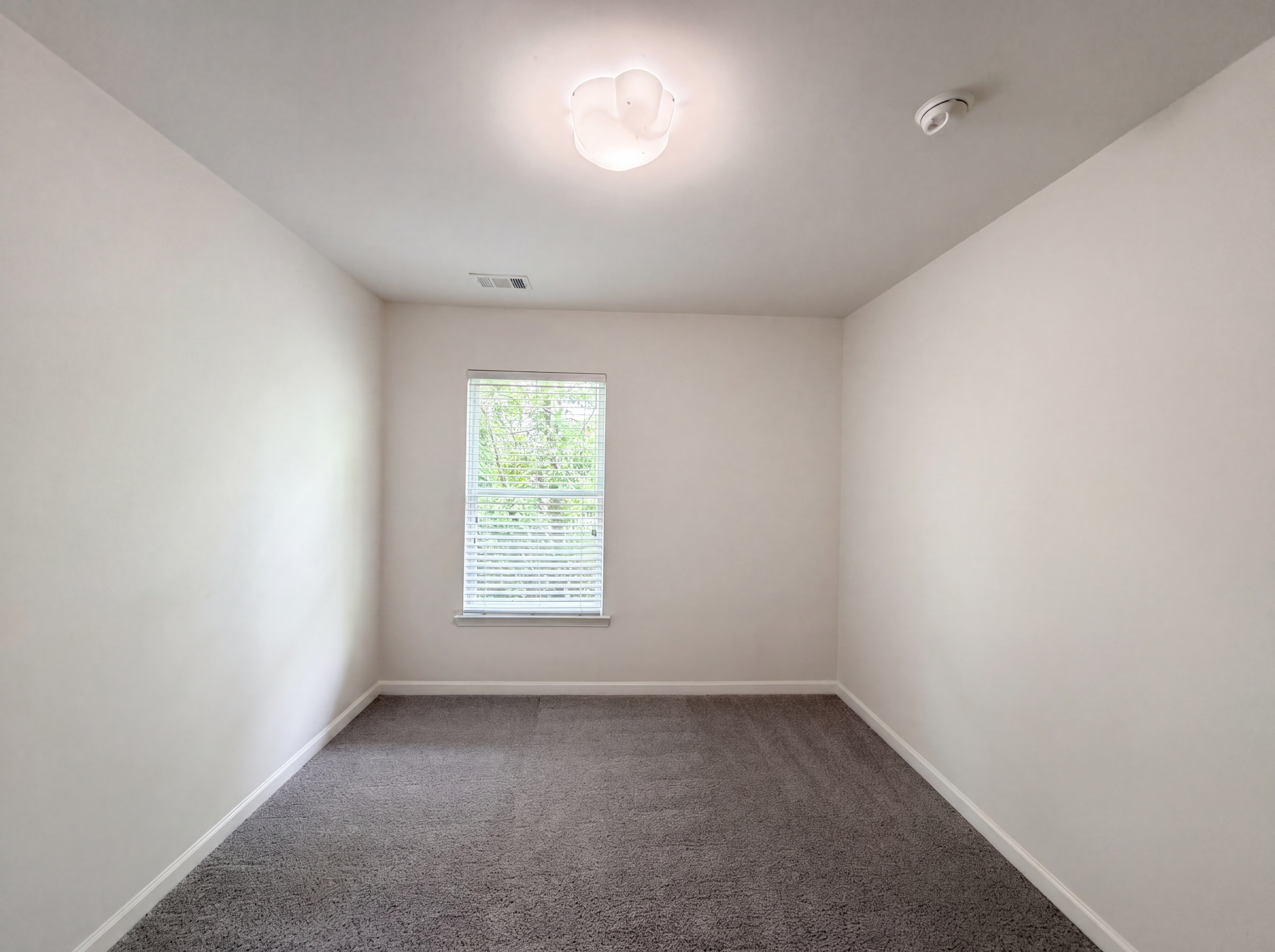 Photo 13 of 32 of 471 Tufton Trl SE, Atlanta, GA